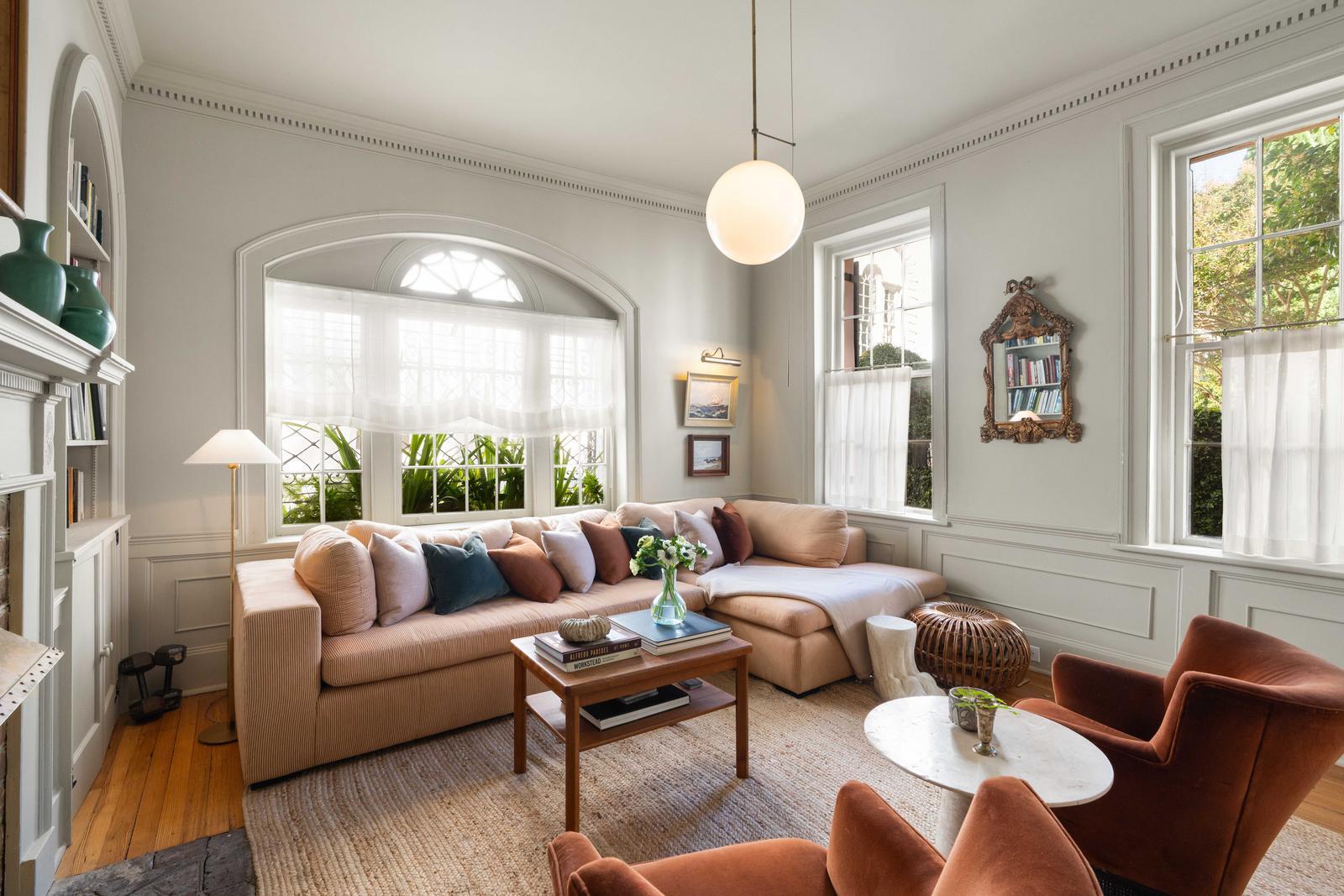 11 Saint Michaels Alley