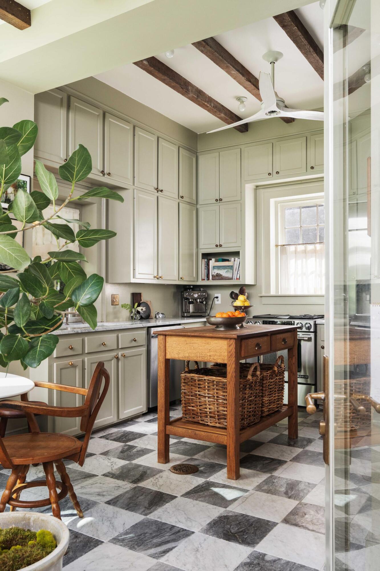 11 Saint Michaels Alley