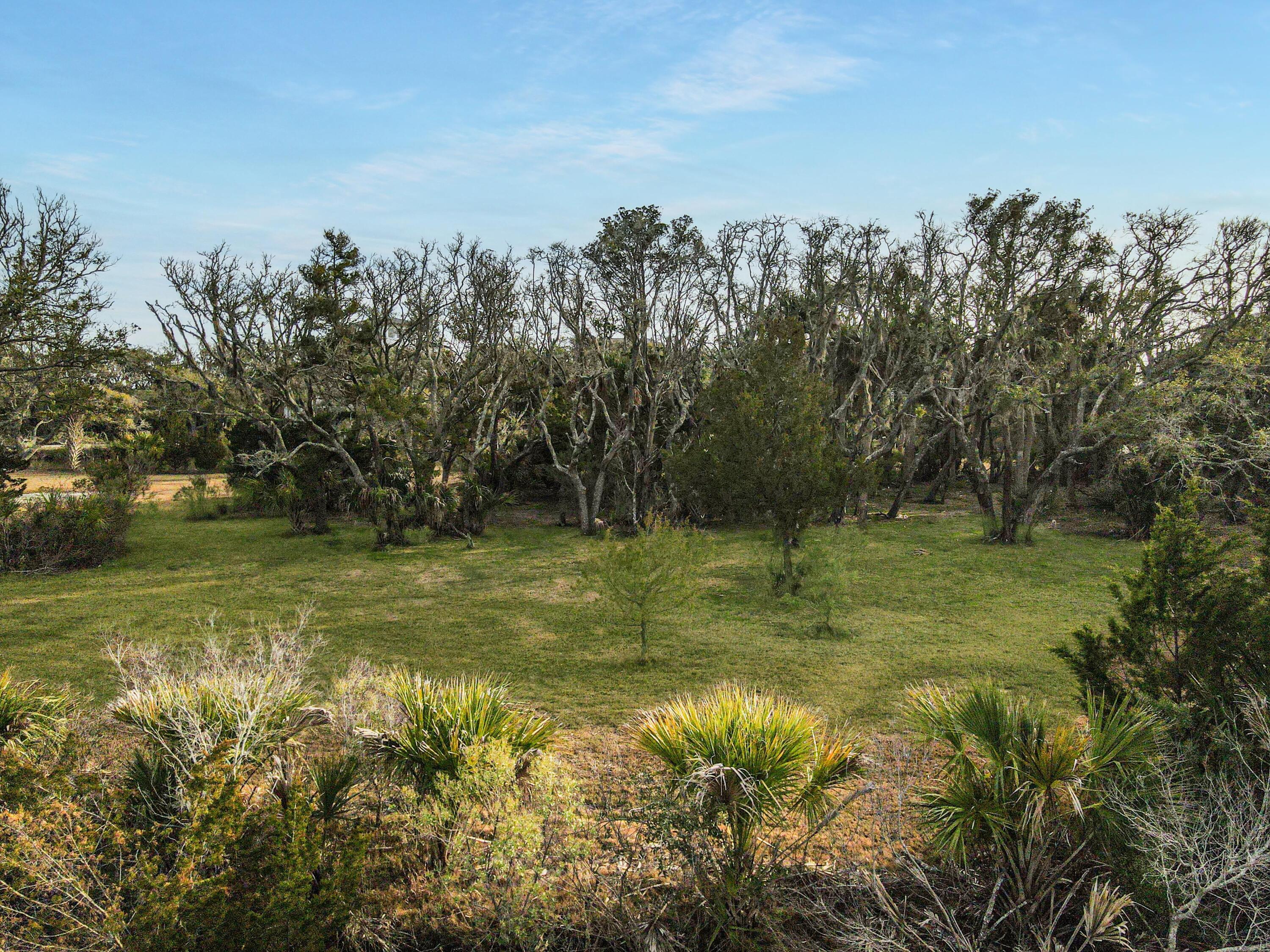 28 Sharks Tooth Circle