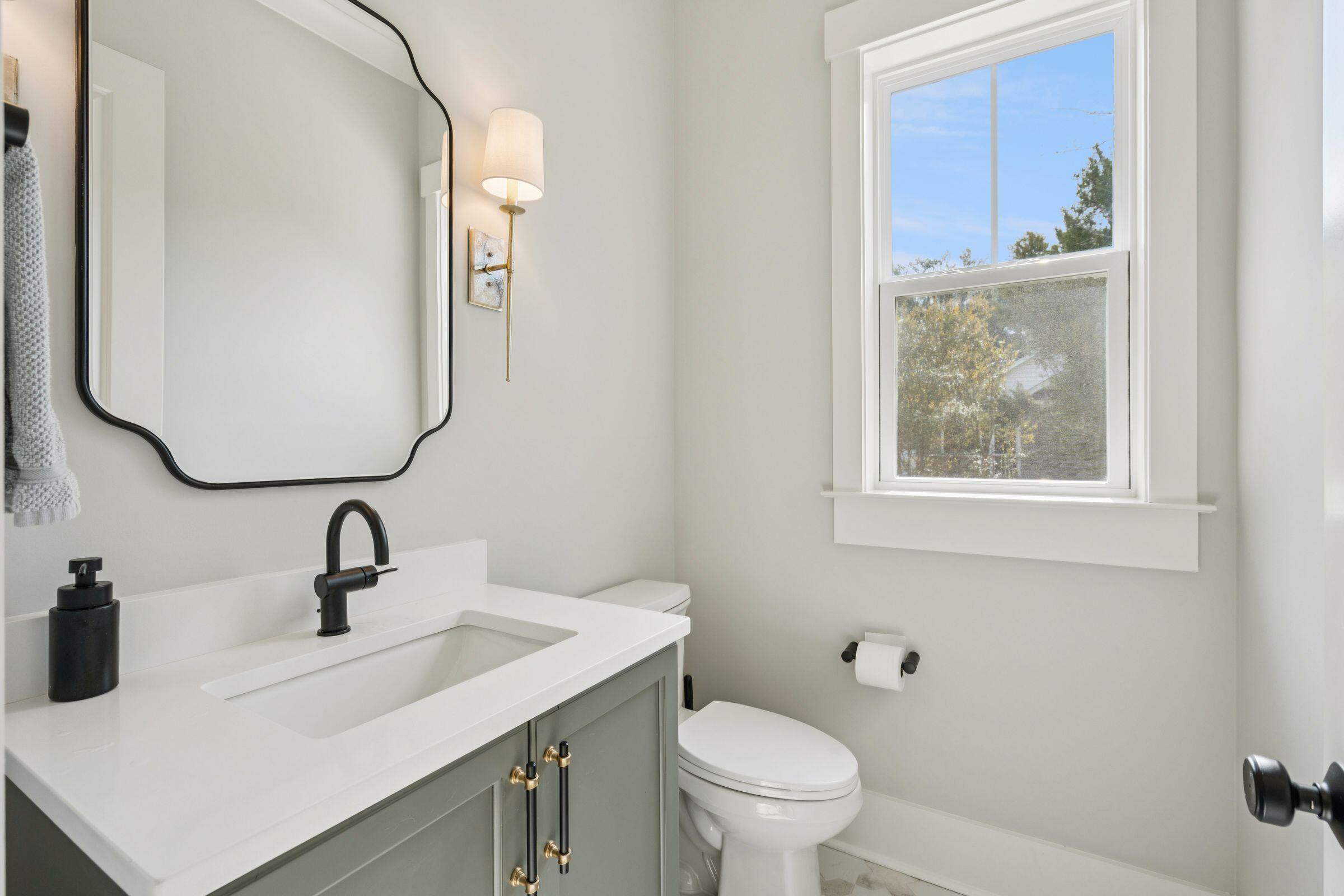 964 Pine Hollow Road