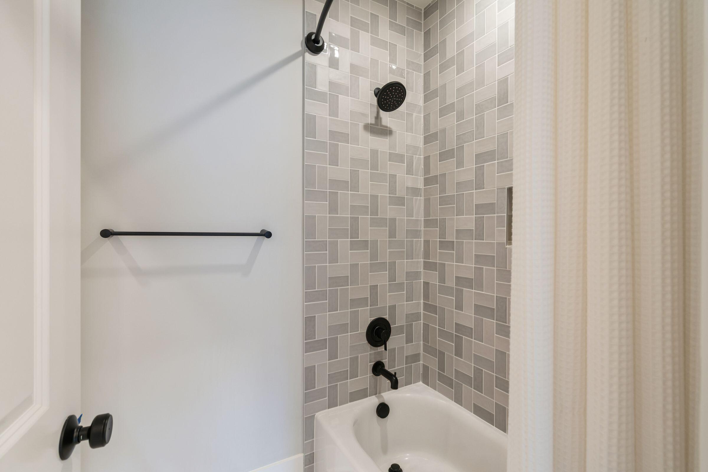 964 Pine Hollow Road