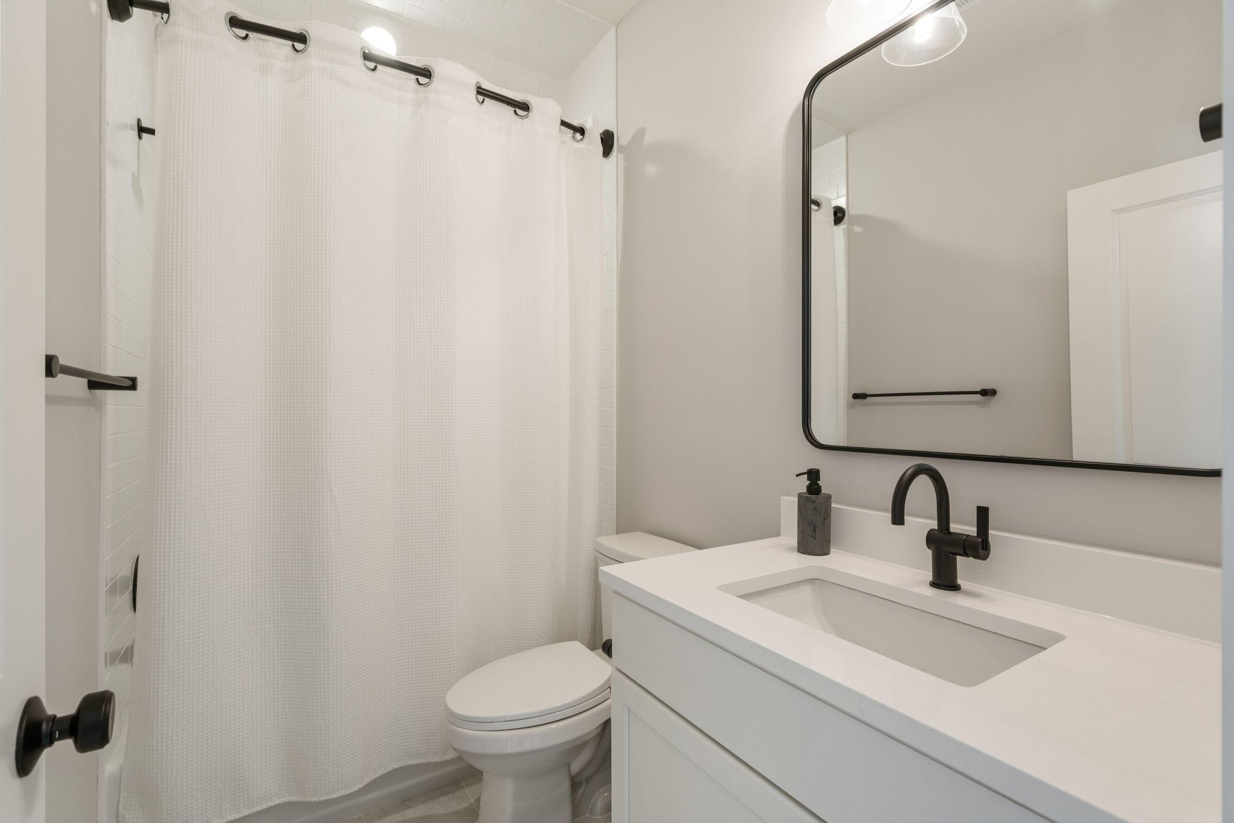 964 Pine Hollow Road