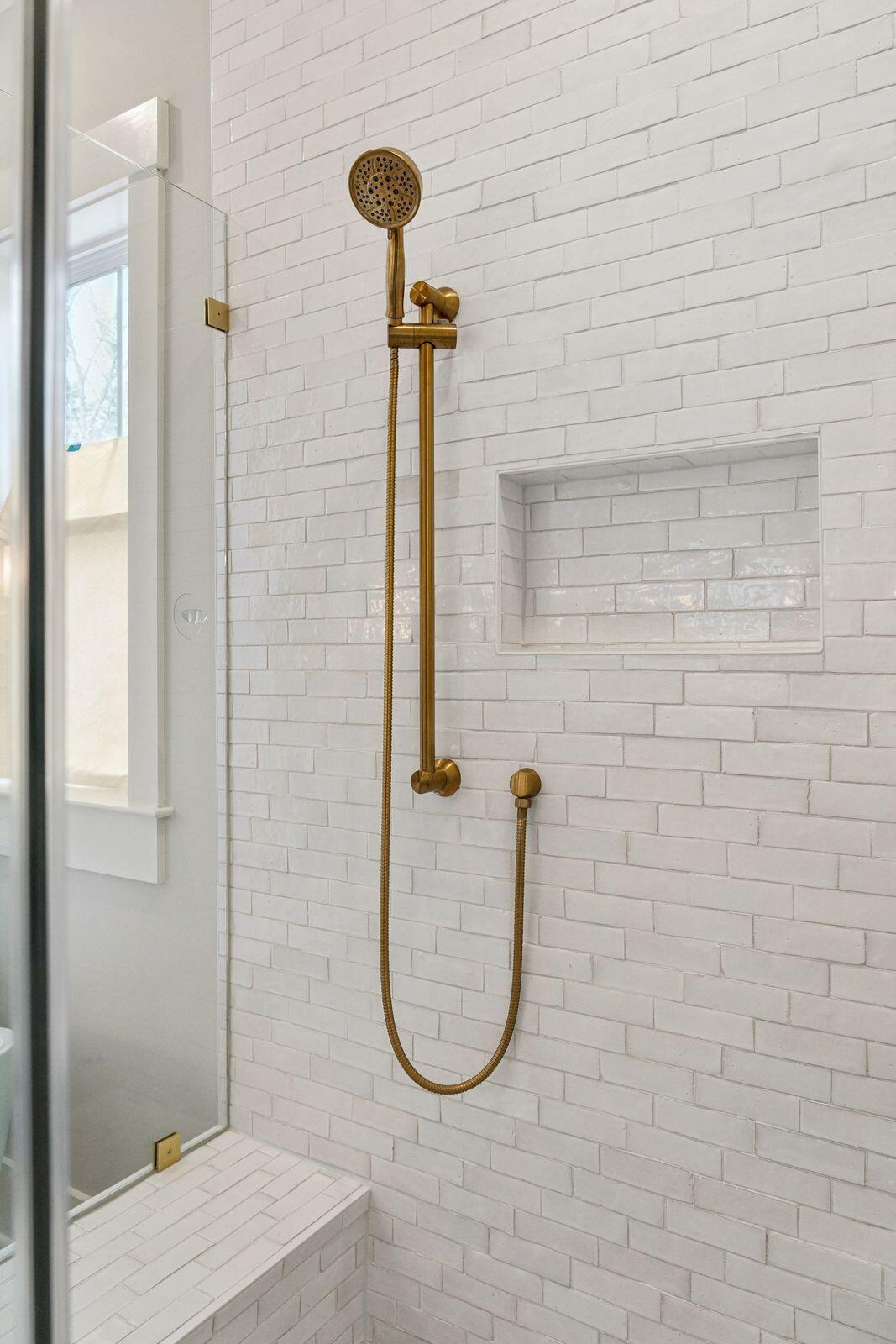 964 Pine Hollow Road