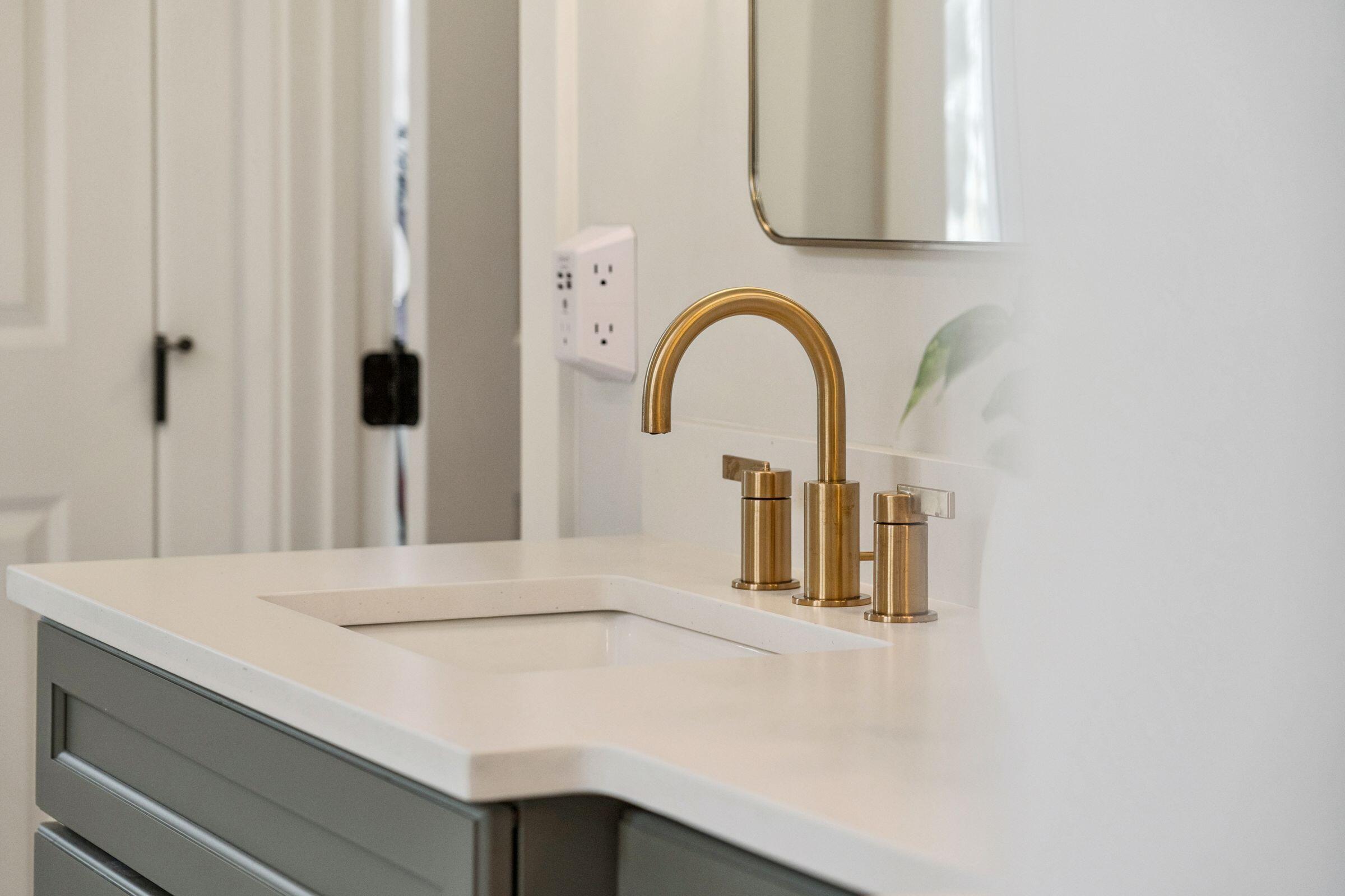 964 Pine Hollow Road