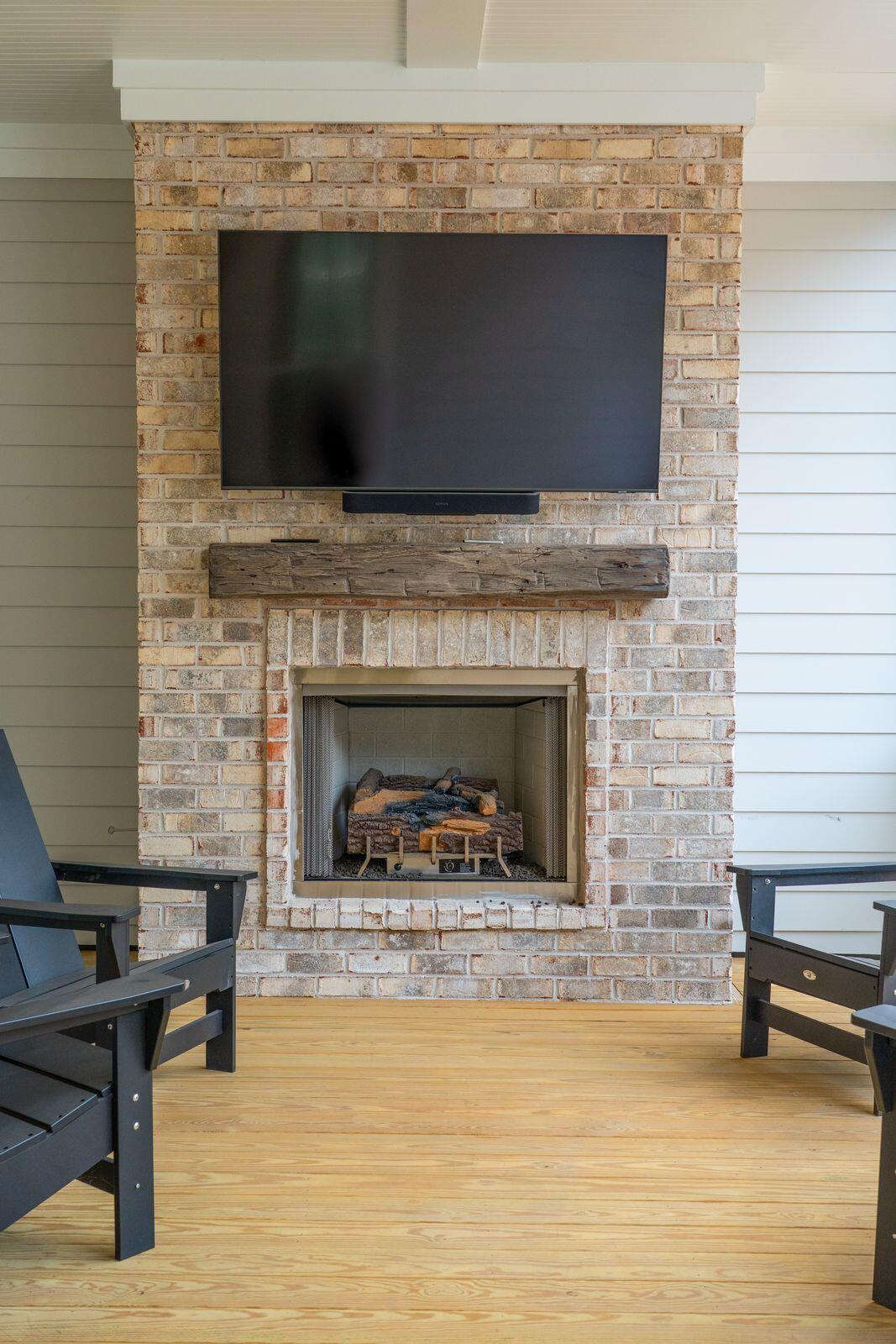 964 Pine Hollow Road