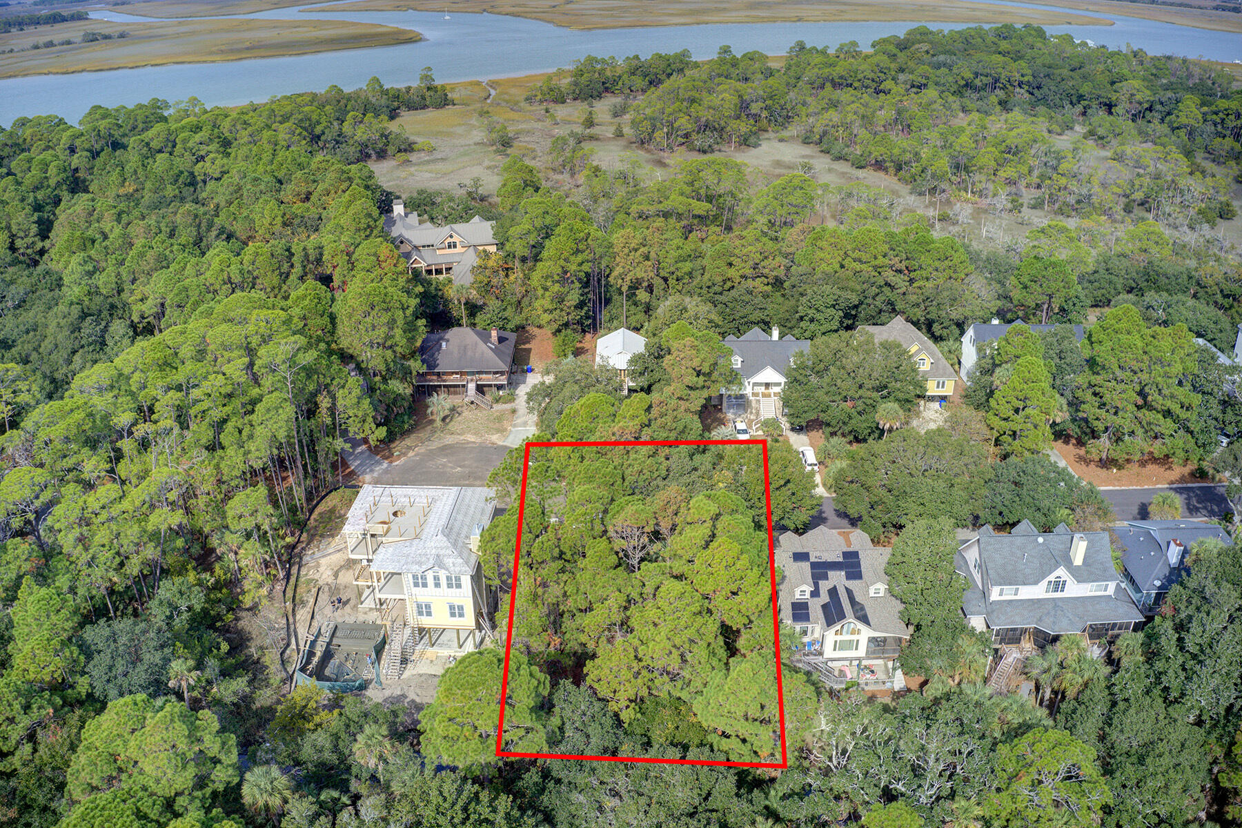 615 W Beach Court