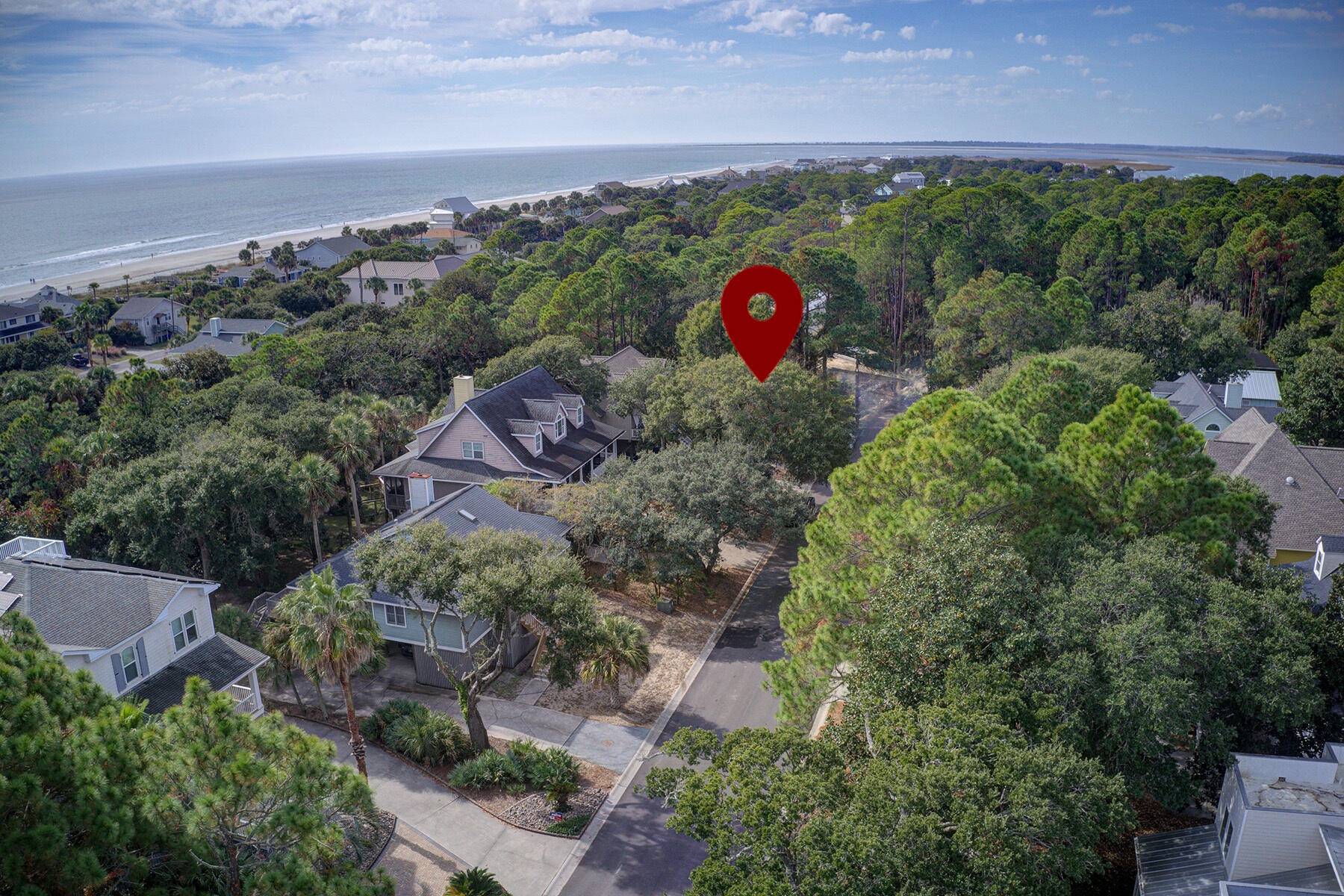 615 W Beach Court