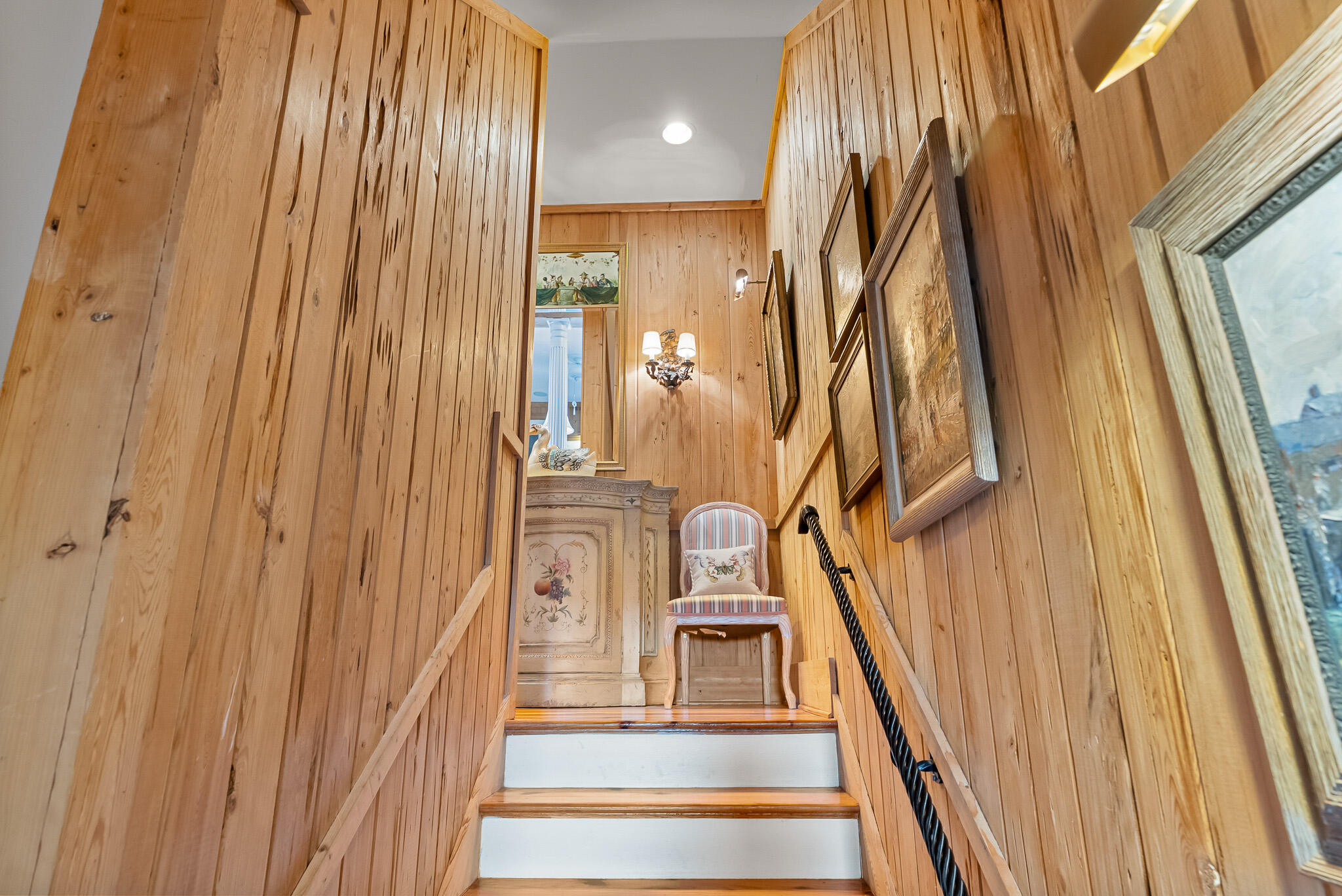 1024 W Ashley Avenue