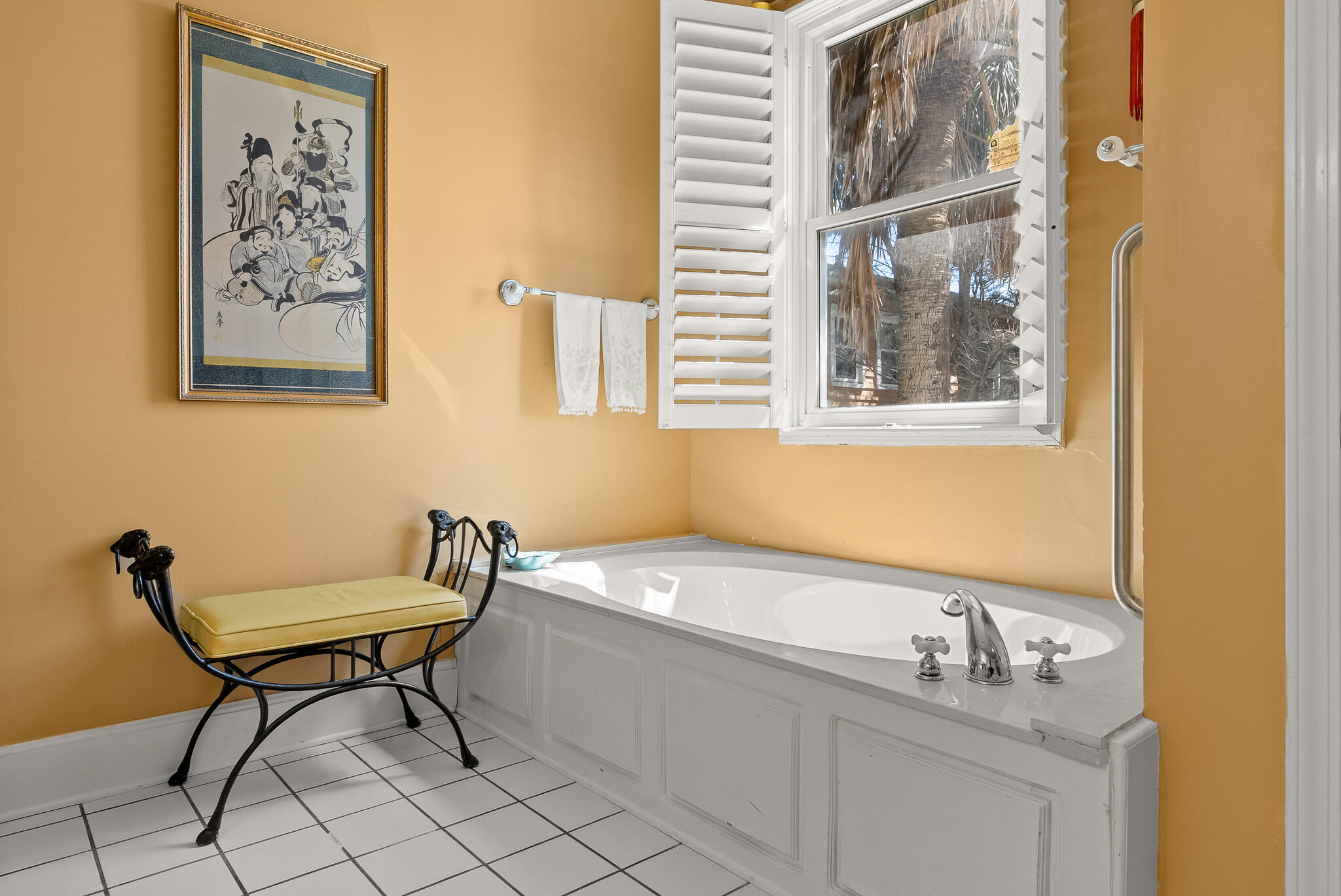 1024 W Ashley Avenue