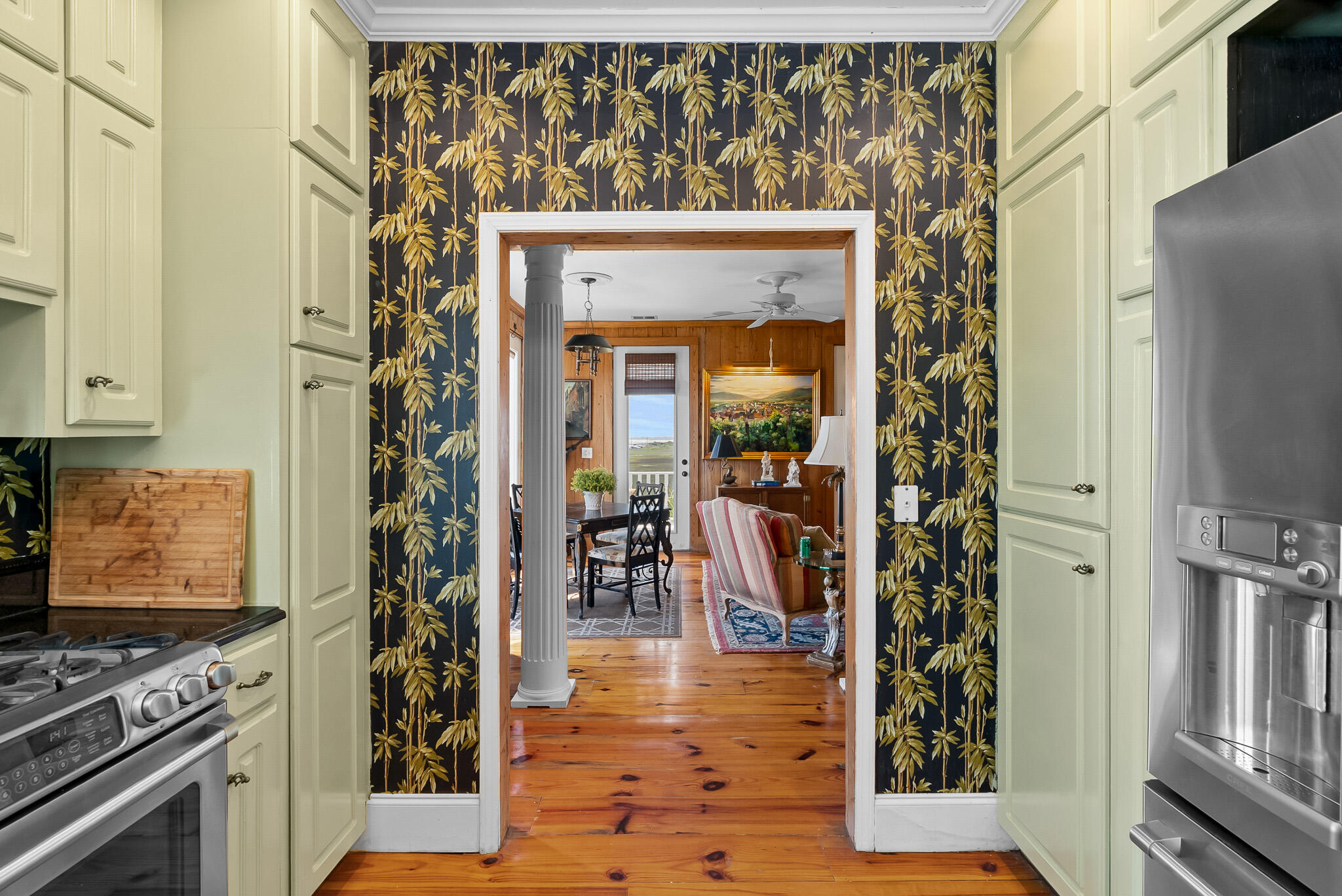 1024 W Ashley Avenue