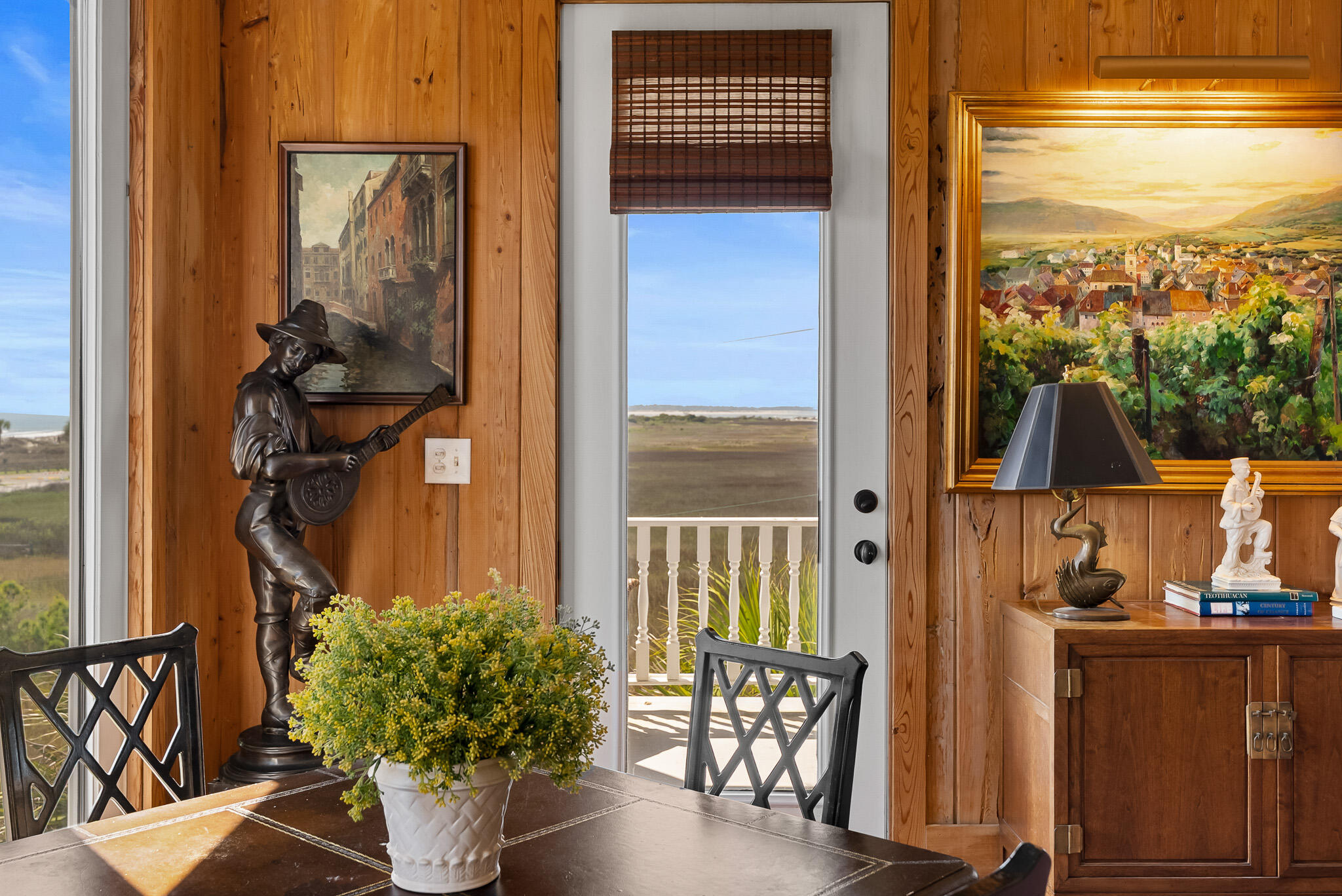 1024 W Ashley Avenue