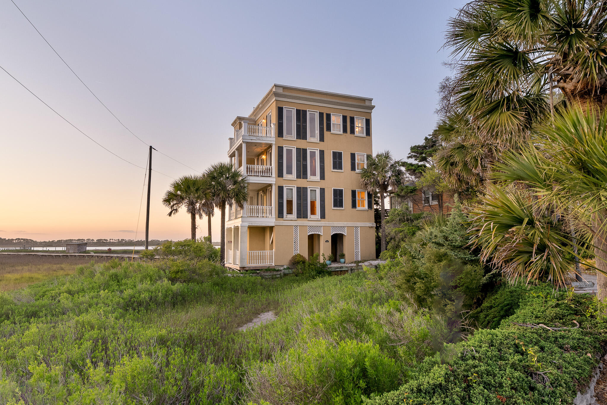 1024 W Ashley Avenue