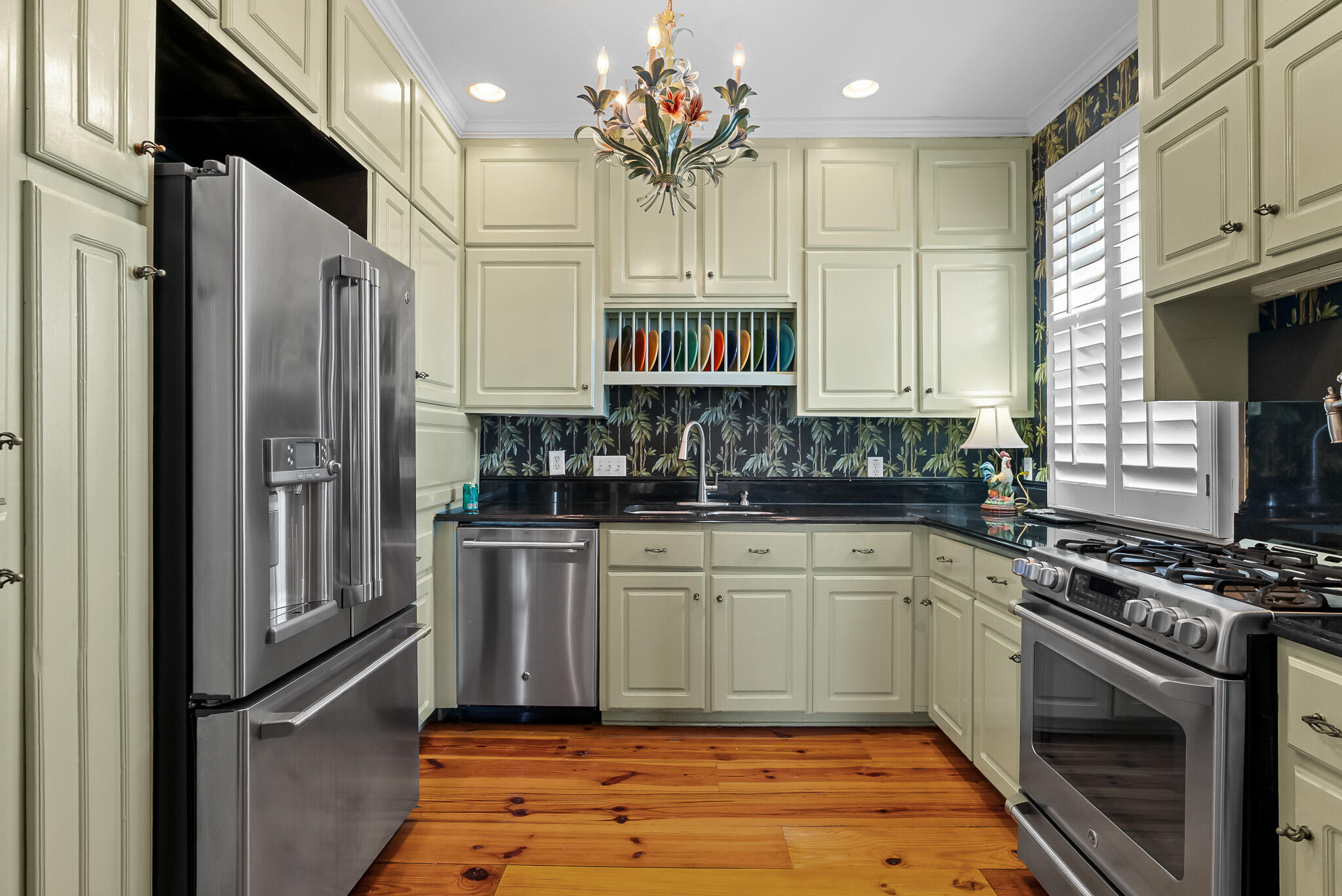 1024 W Ashley Avenue