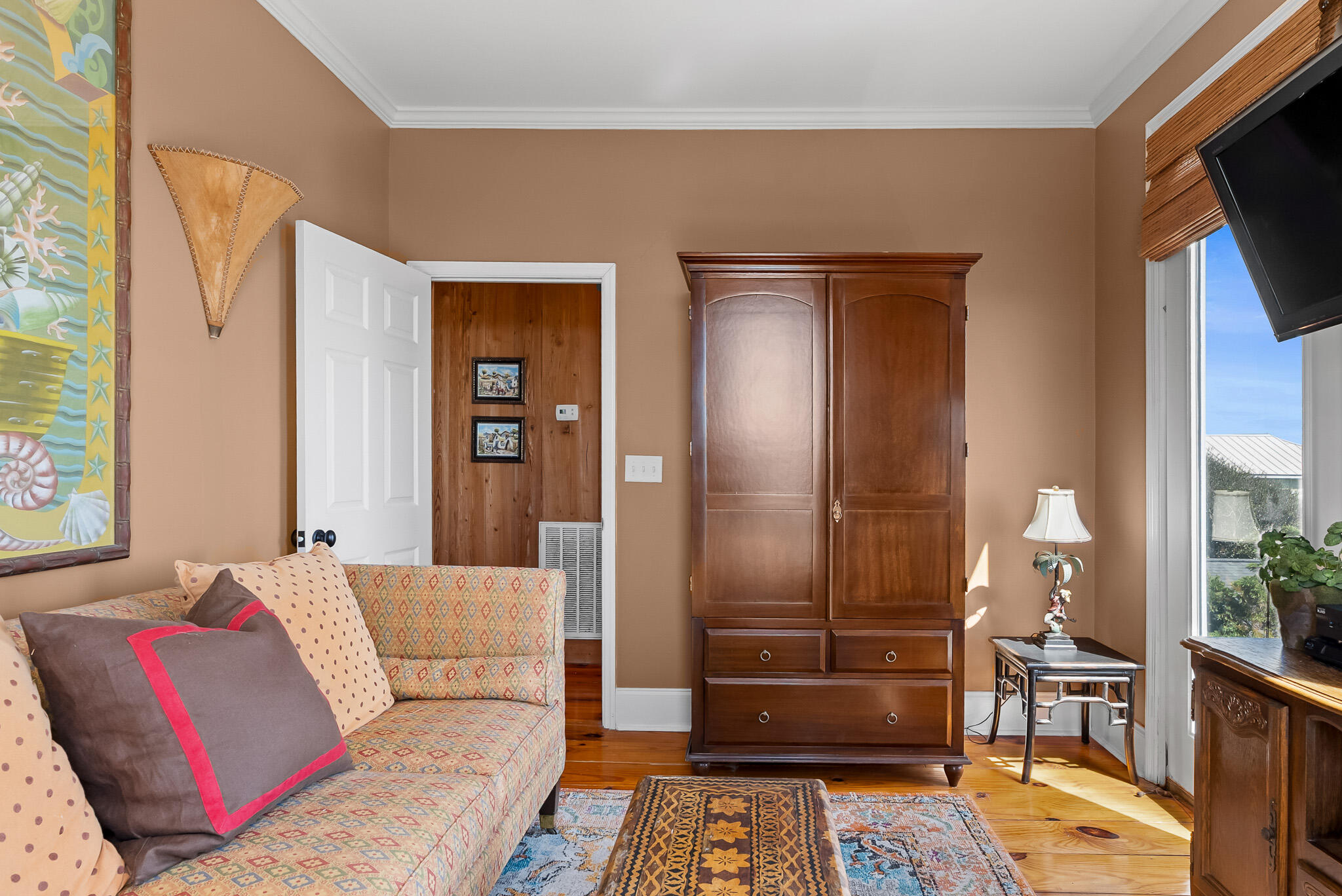 1024 W Ashley Avenue