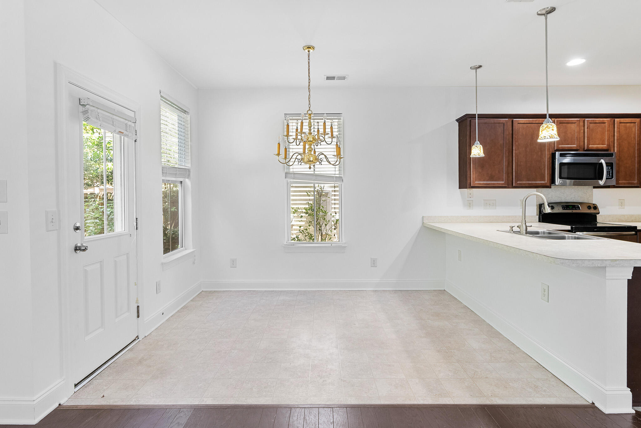 1172 Landau Lane