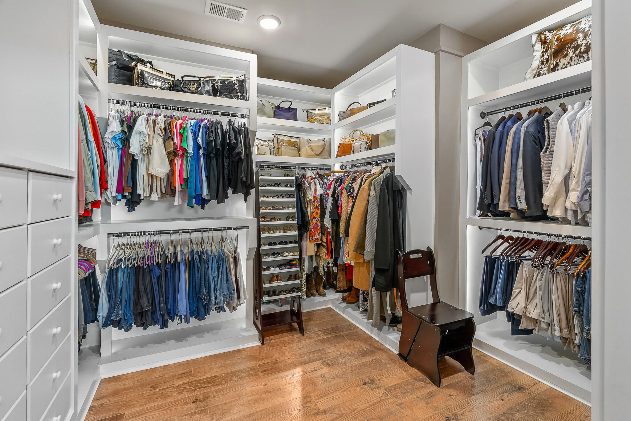 5037 Lady Bird Alley