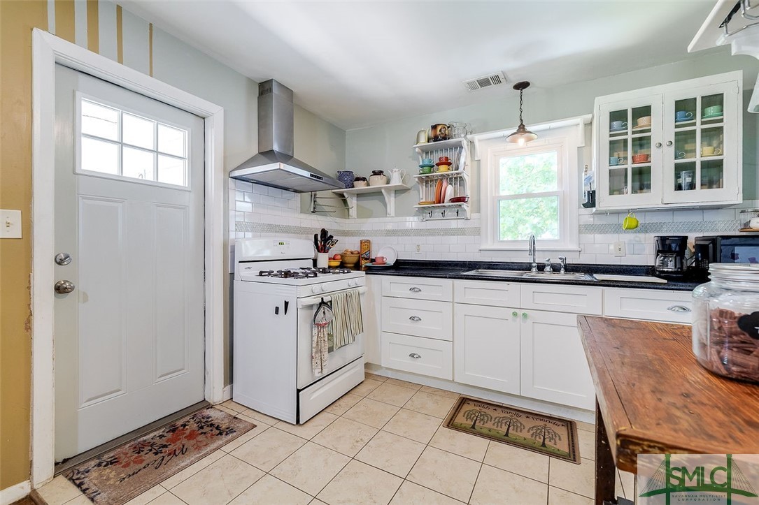 407 Buckhalter Road