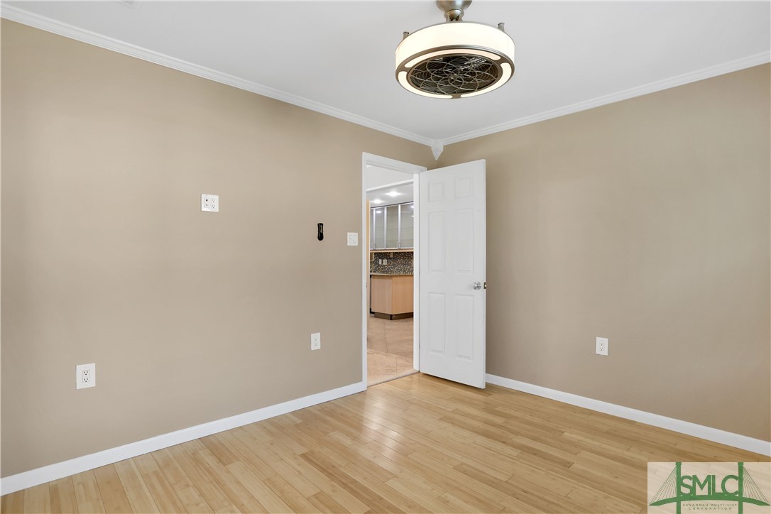 519 Woodley Road