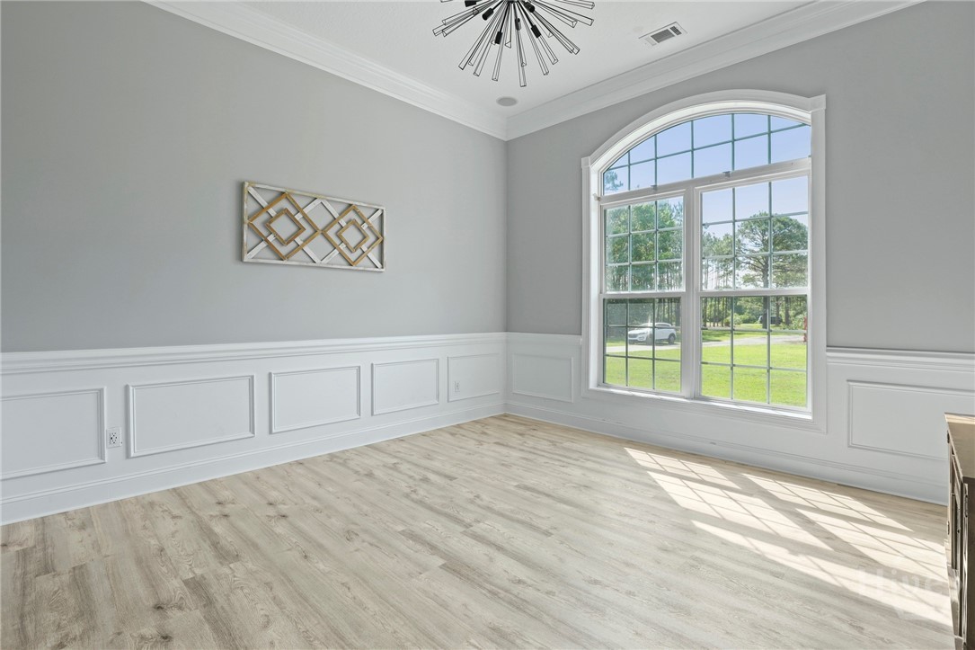 113 Demeries Lake Lane