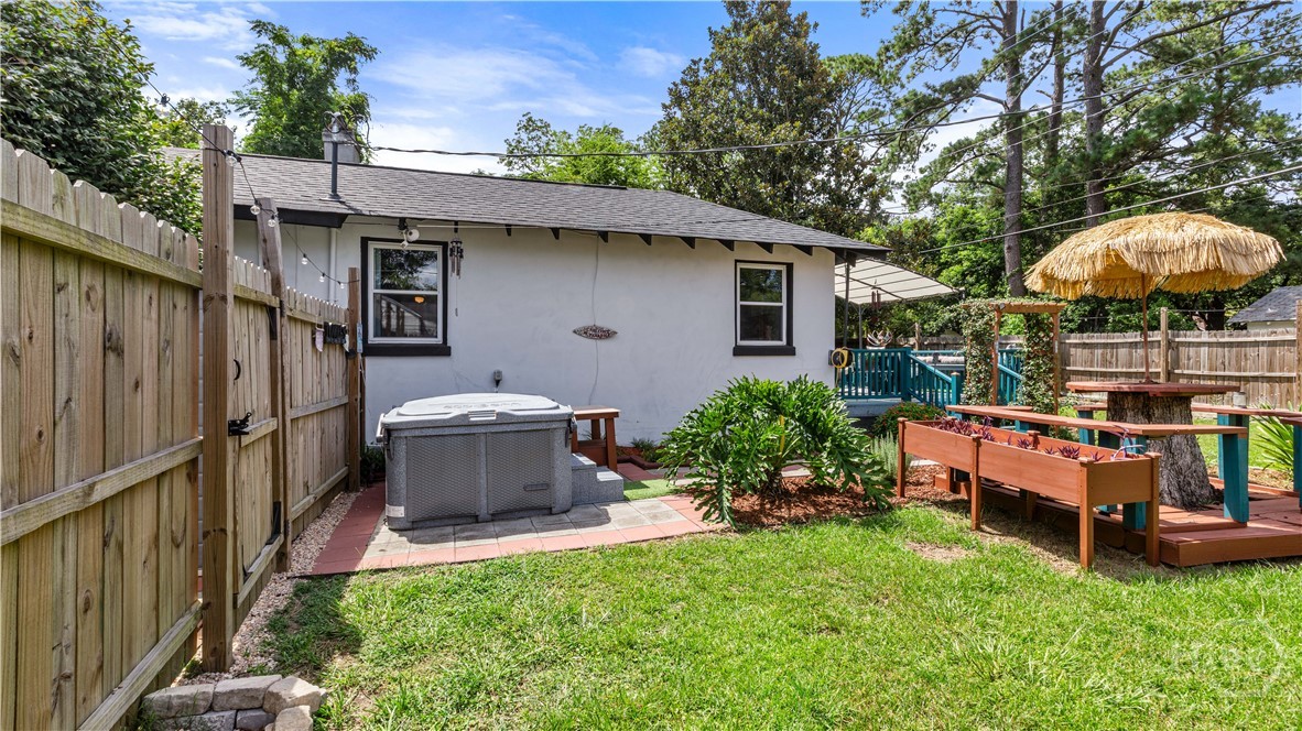 2234 E 40th Street