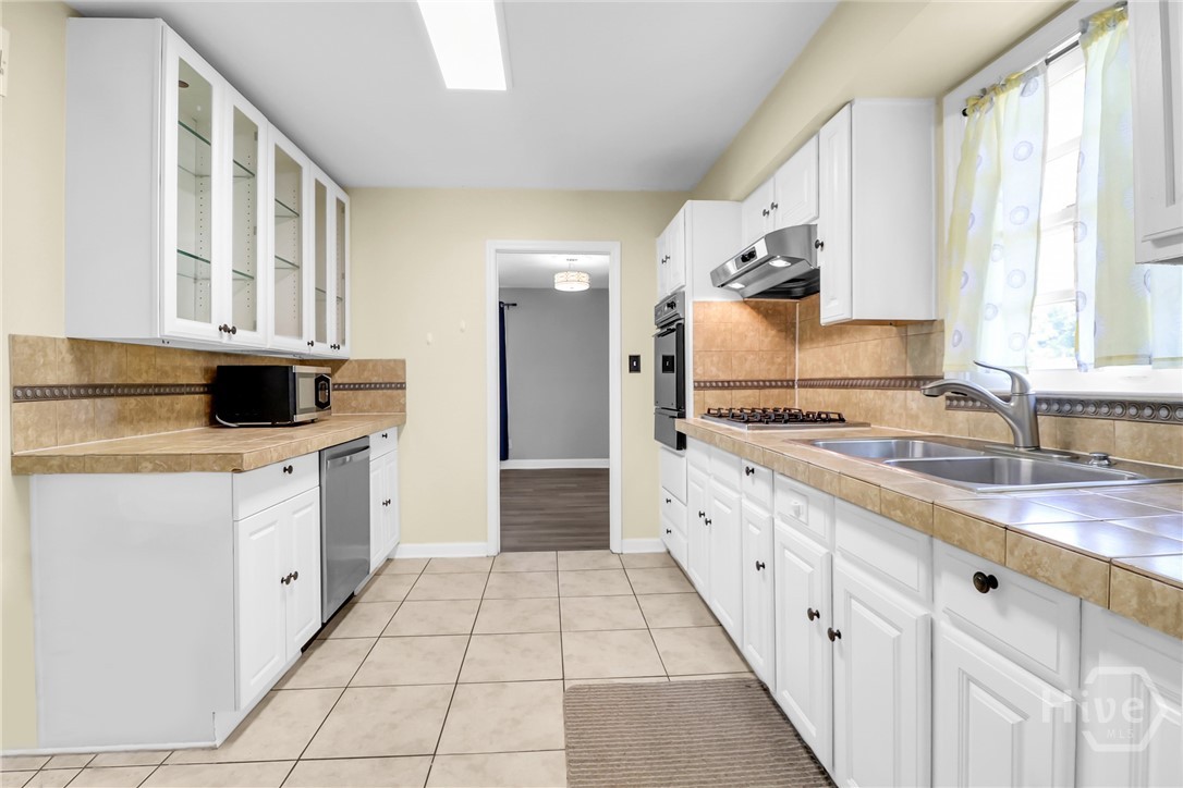 2229 Walz Drive