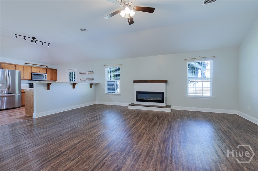109 Knotty Pine Circle
