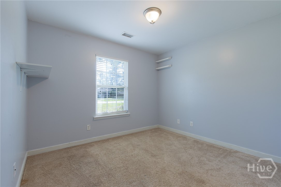 109 Knotty Pine Circle