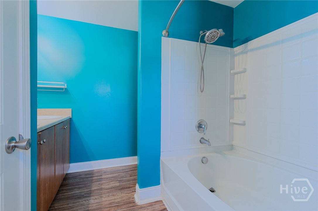 109 Knotty Pine Circle