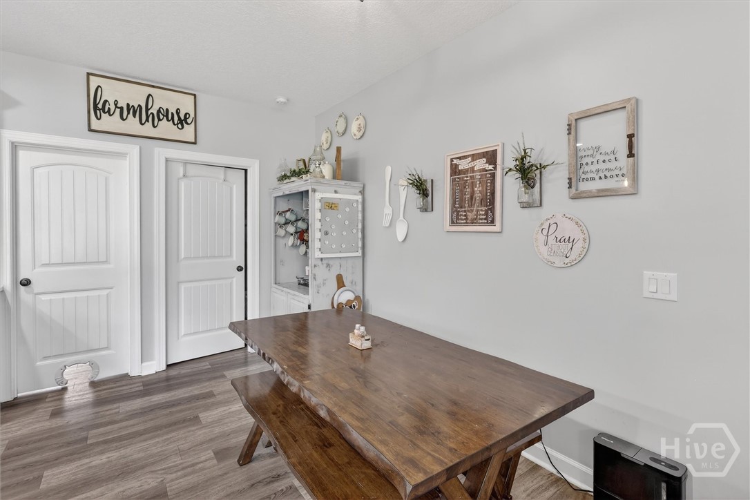 125 Robin Road