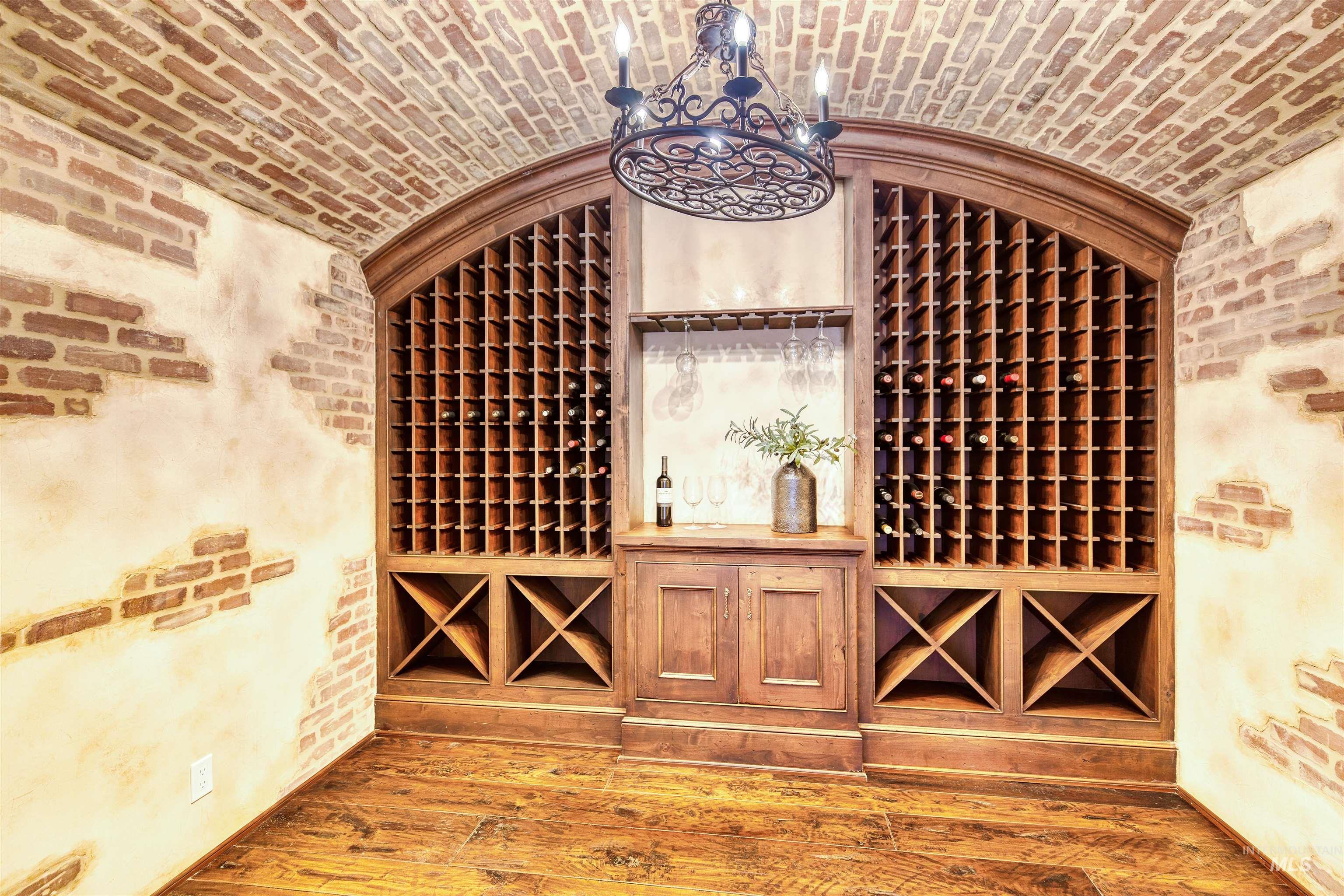 1887 N Moon Bello Way