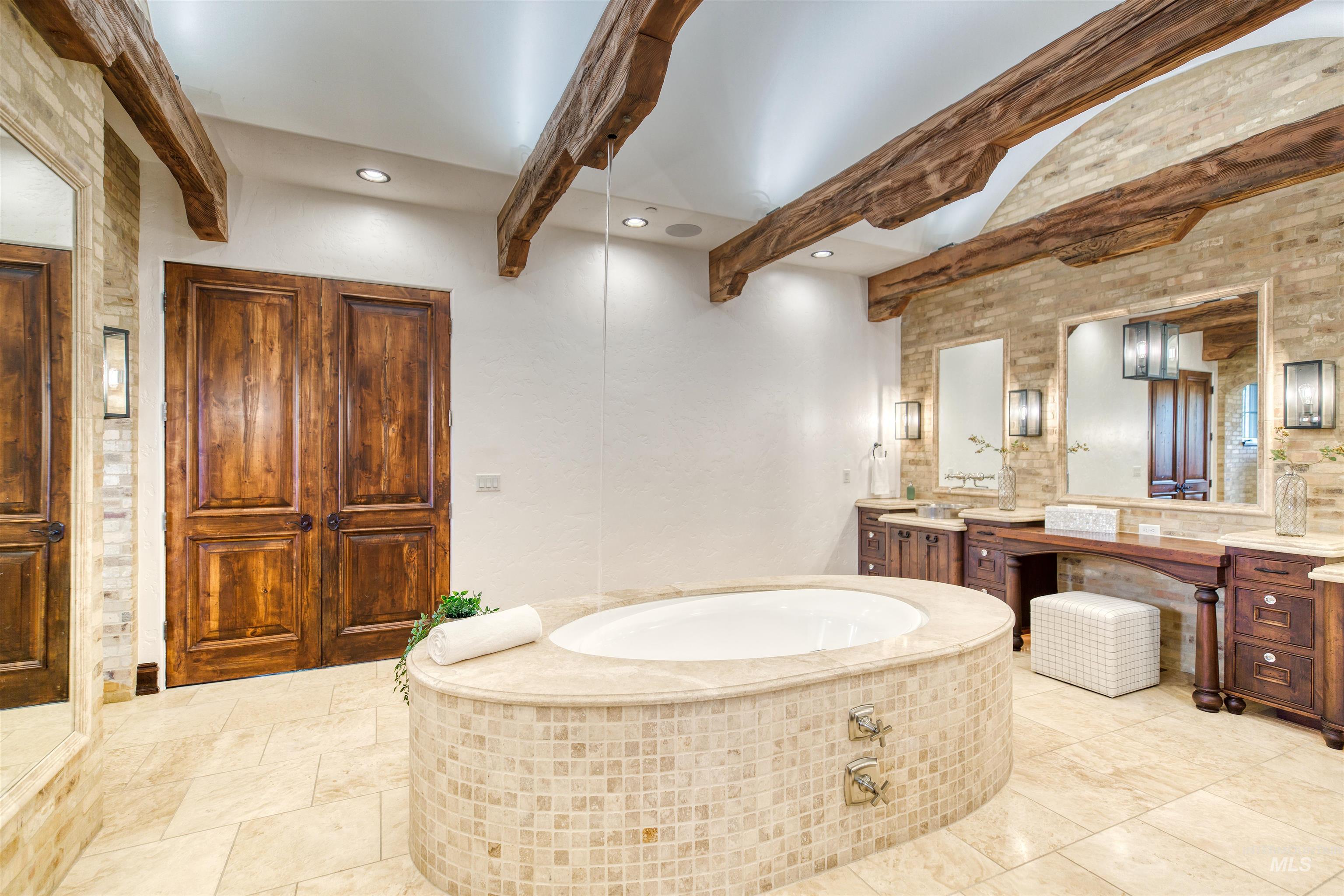 1887 N Moon Bello Way