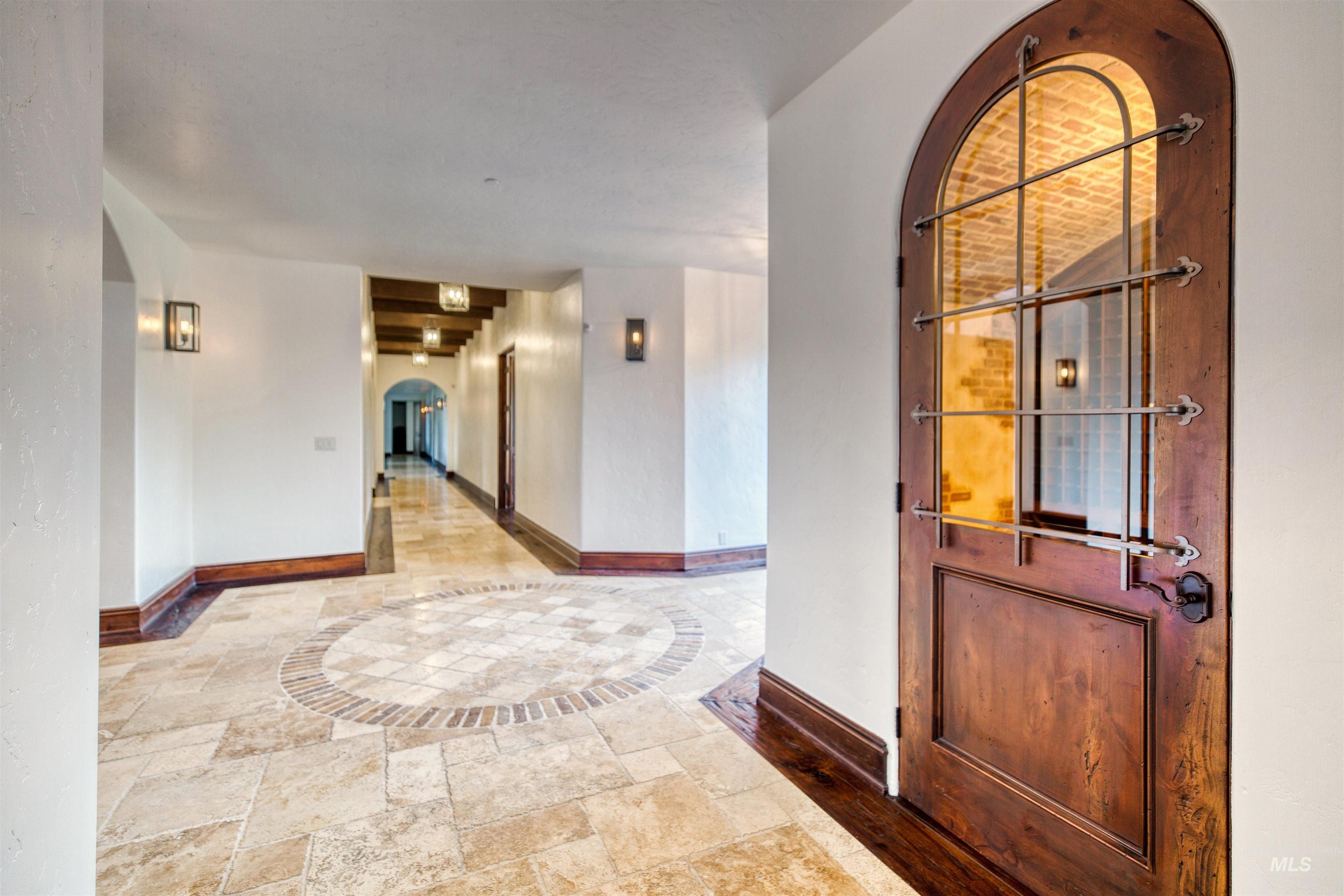 1887 N Moon Bello Way