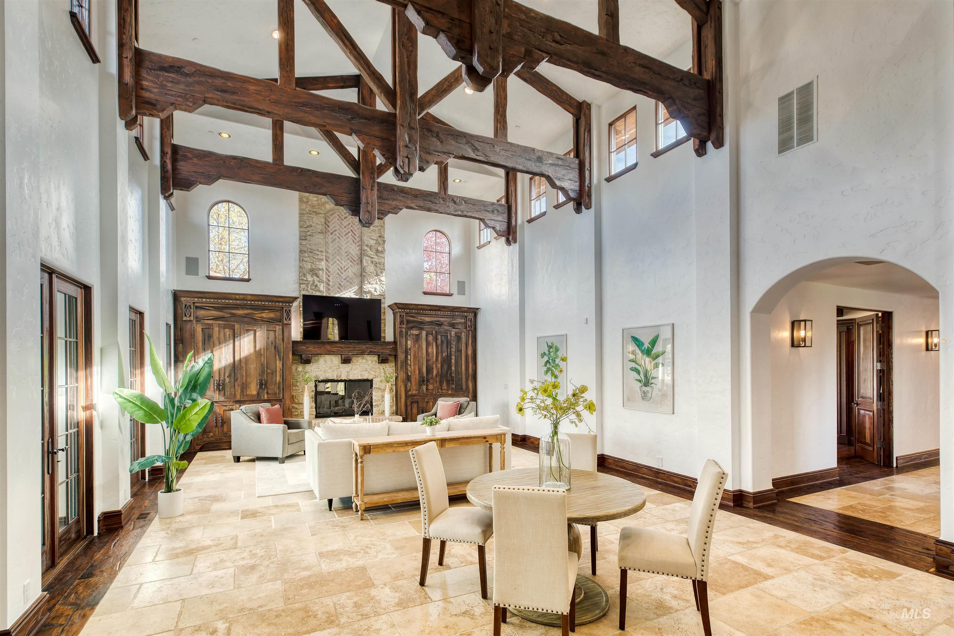 1887 N Moon Bello Way