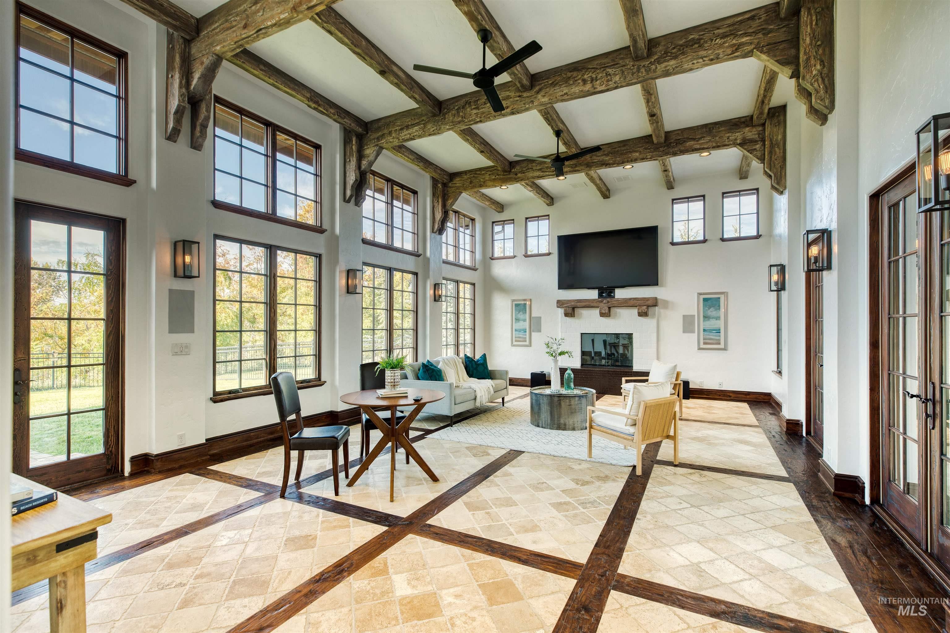 1887 N Moon Bello Way