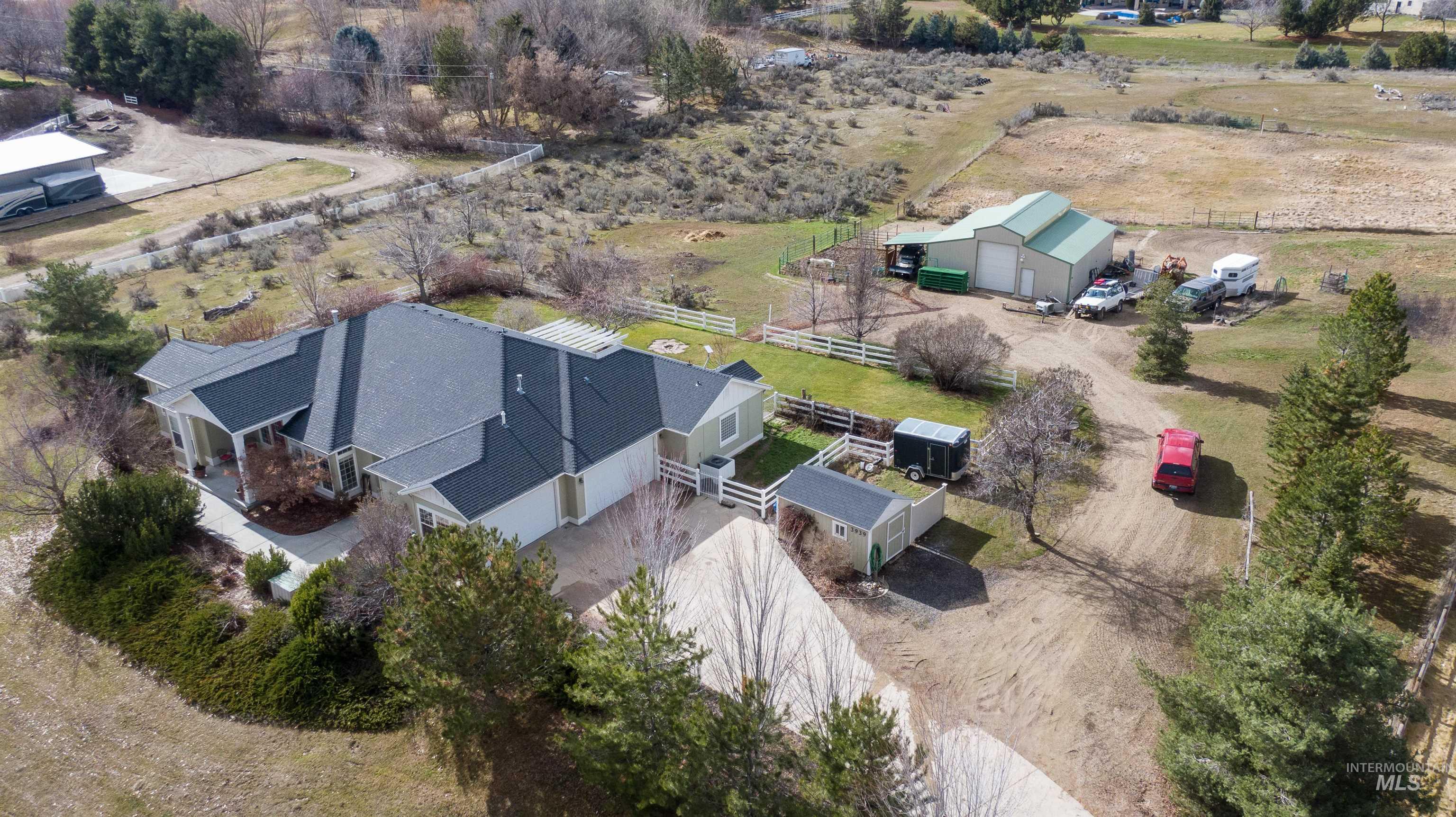 3939 N Falcon Ridge Ln