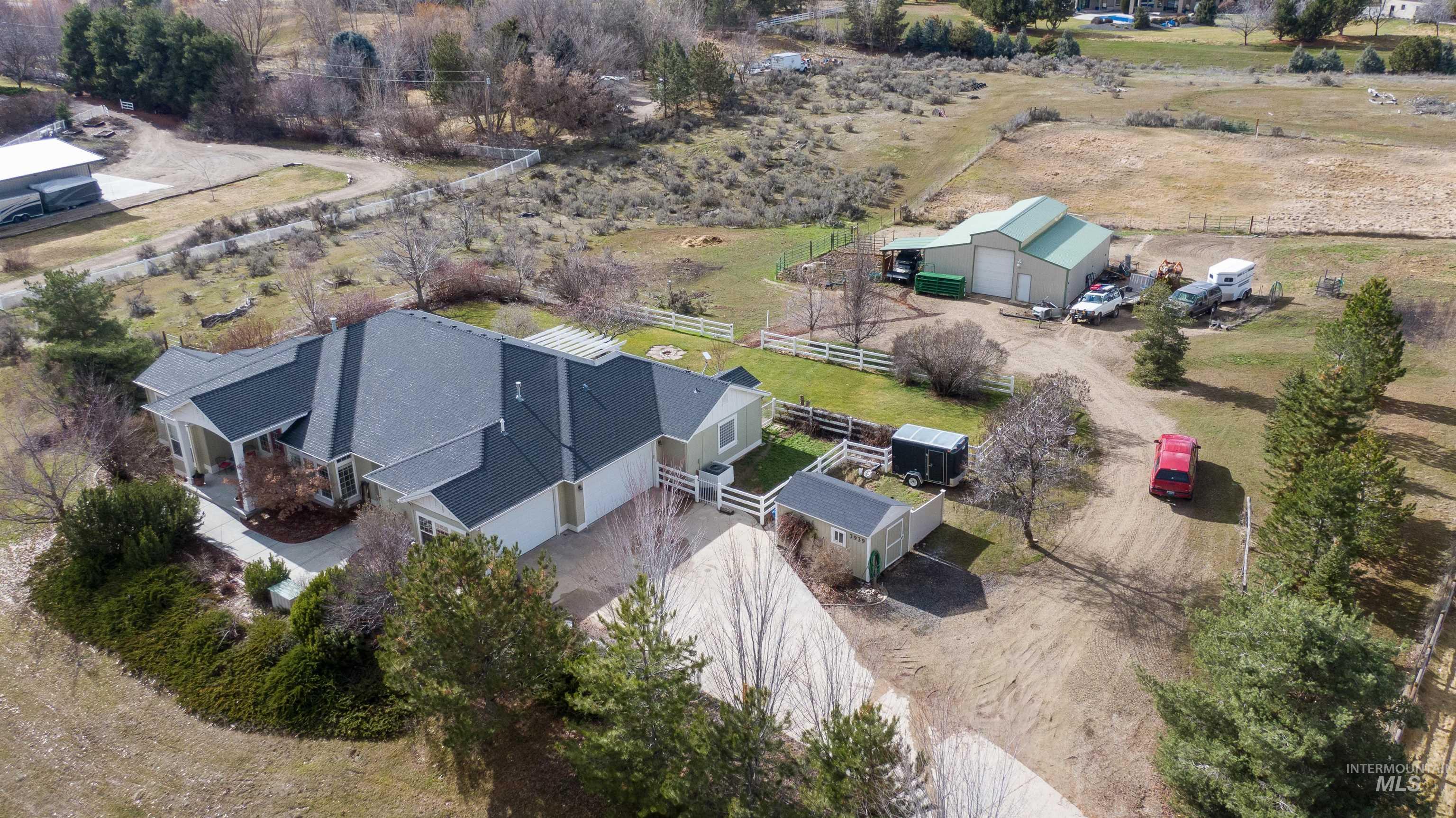 3939 N Falcon Ridge Ln