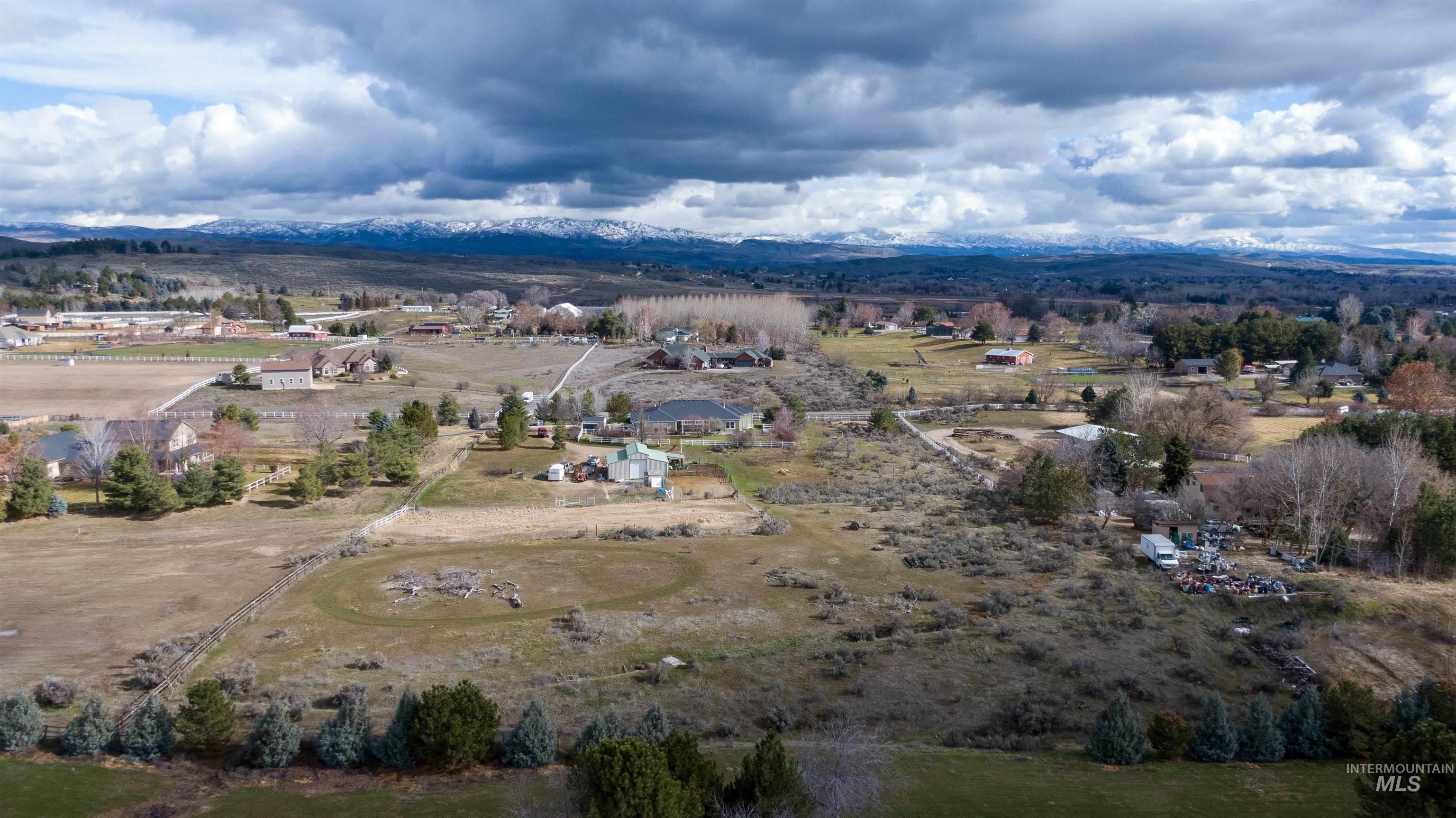 3939 N Falcon Ridge Ln