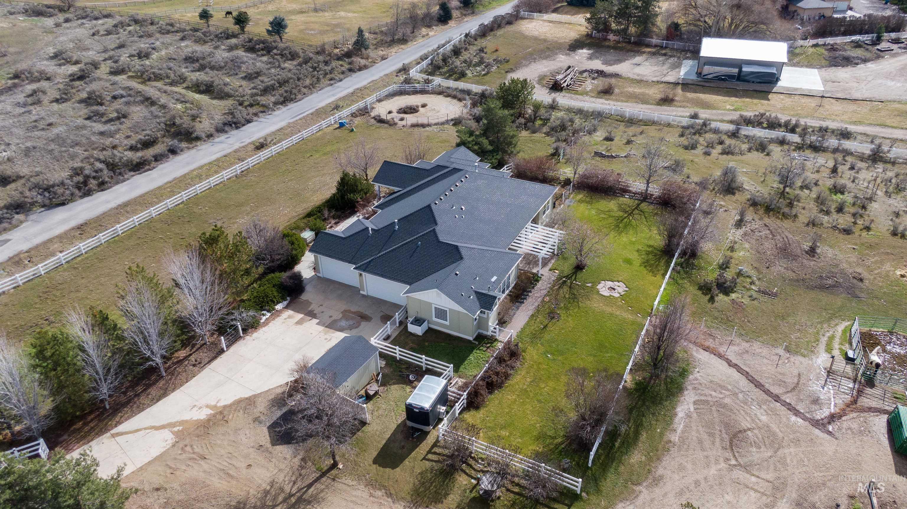 3939 N Falcon Ridge Ln