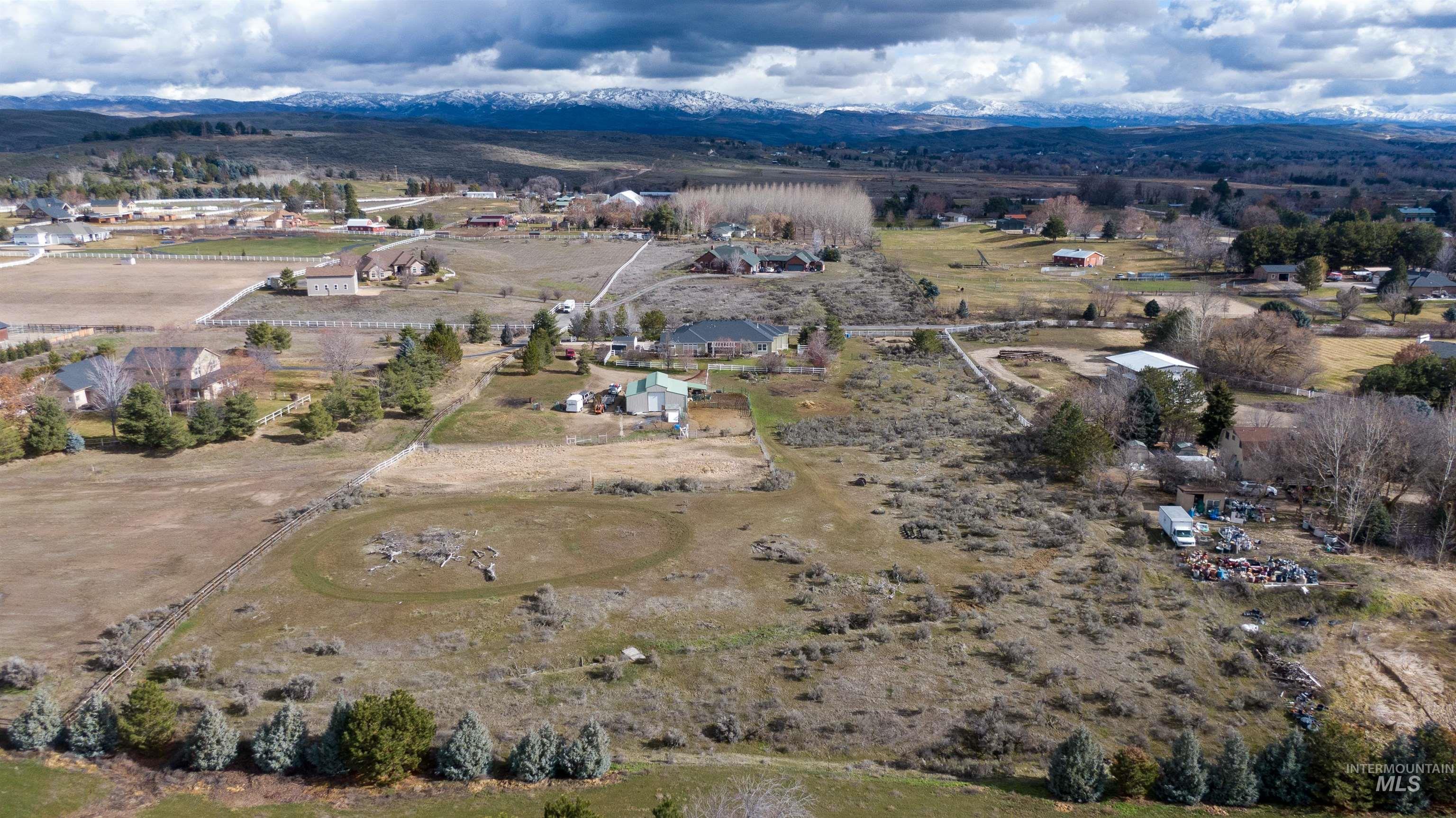 3939 N Falcon Ridge Ln