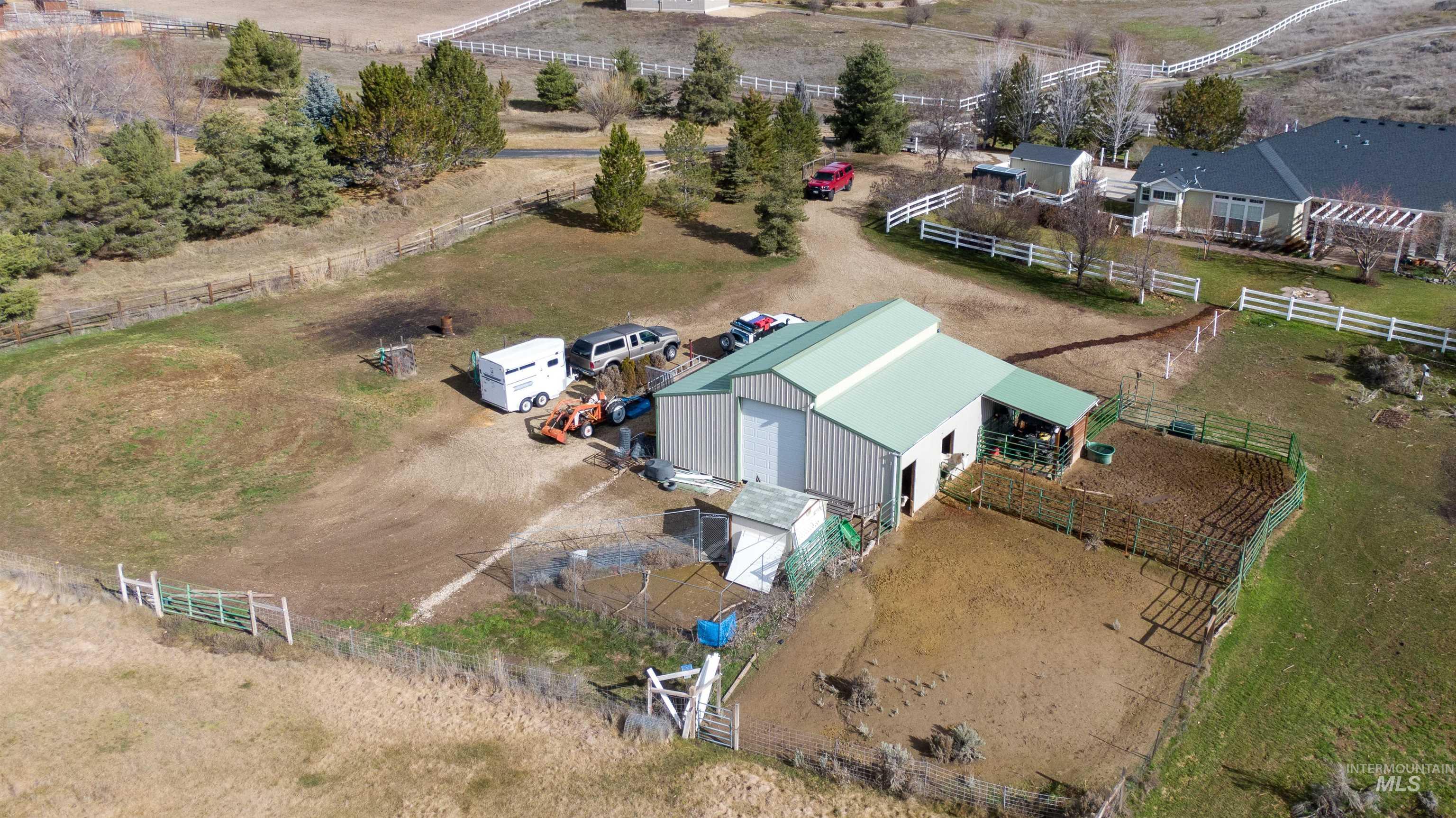 3939 N Falcon Ridge Ln