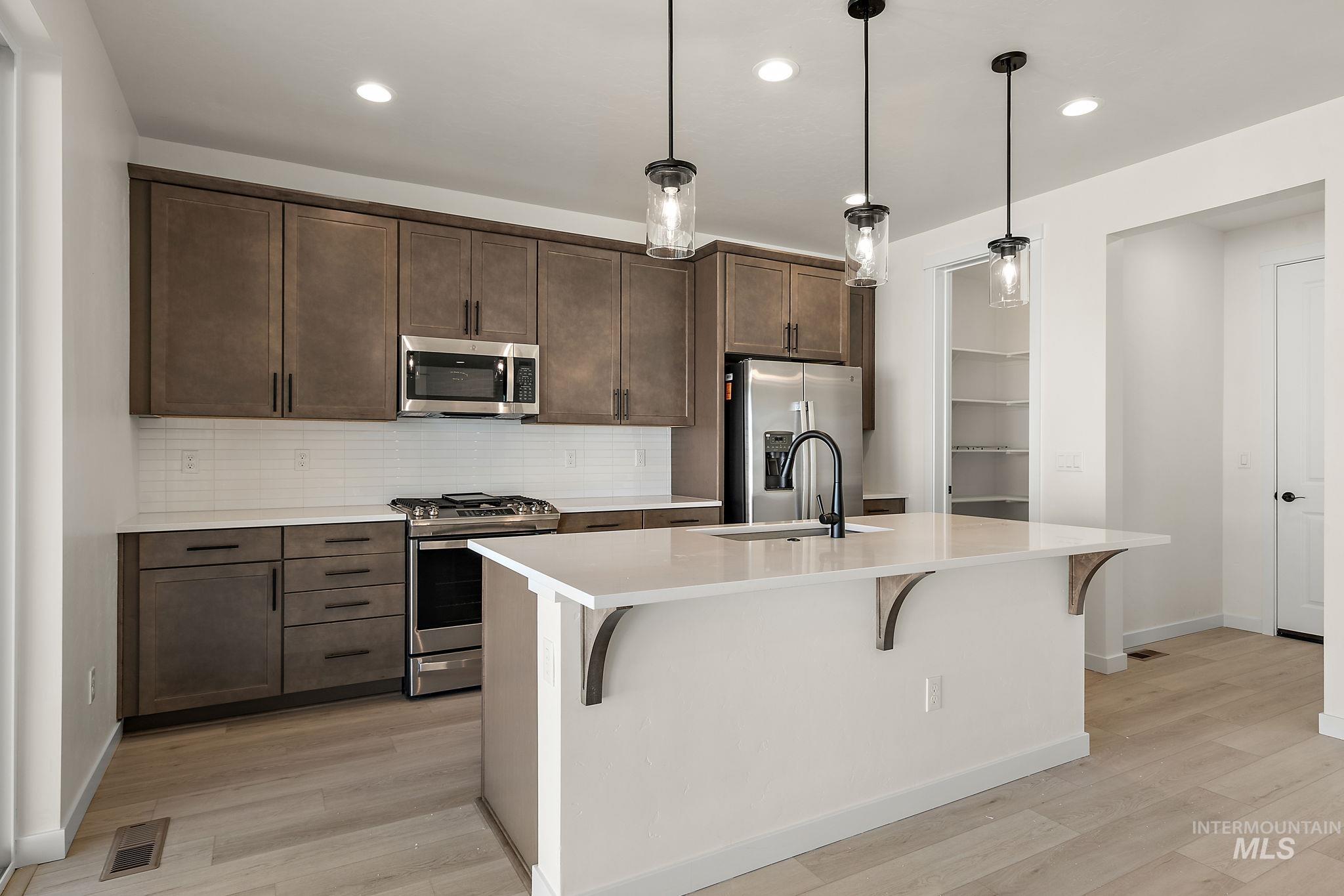 11340 W Coreopsis Dr.