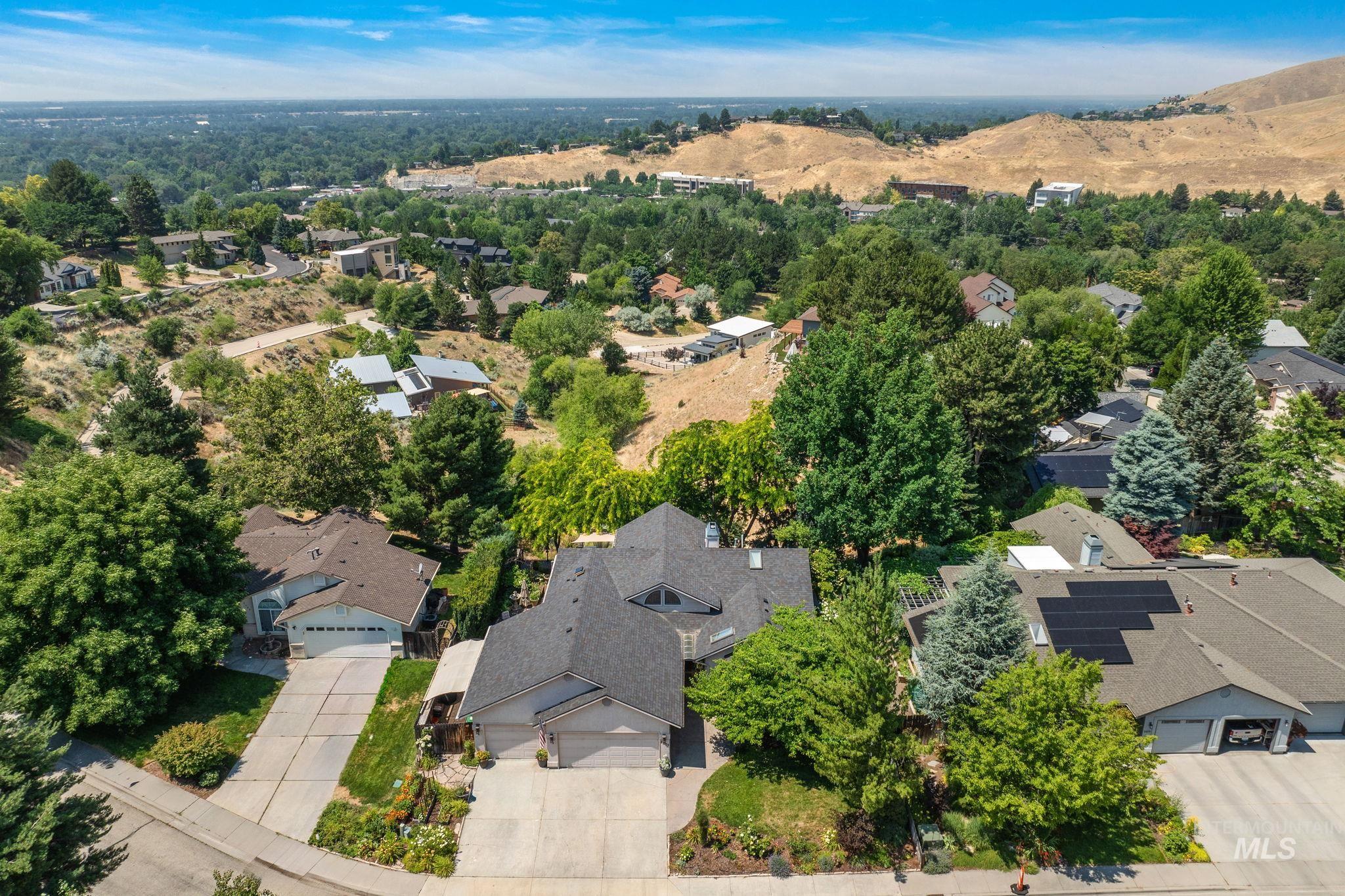 2603 N Peregrine Place