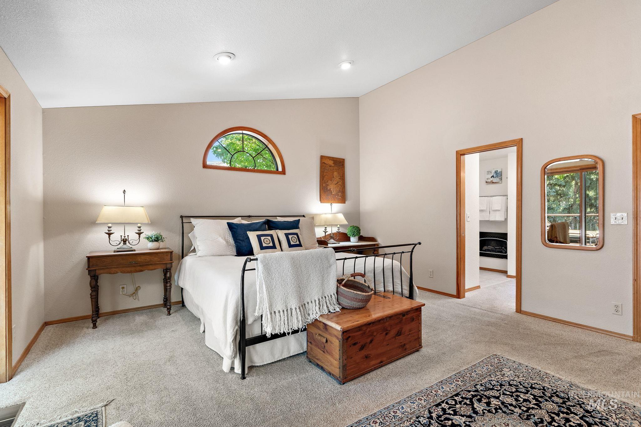 2603 N Peregrine Place