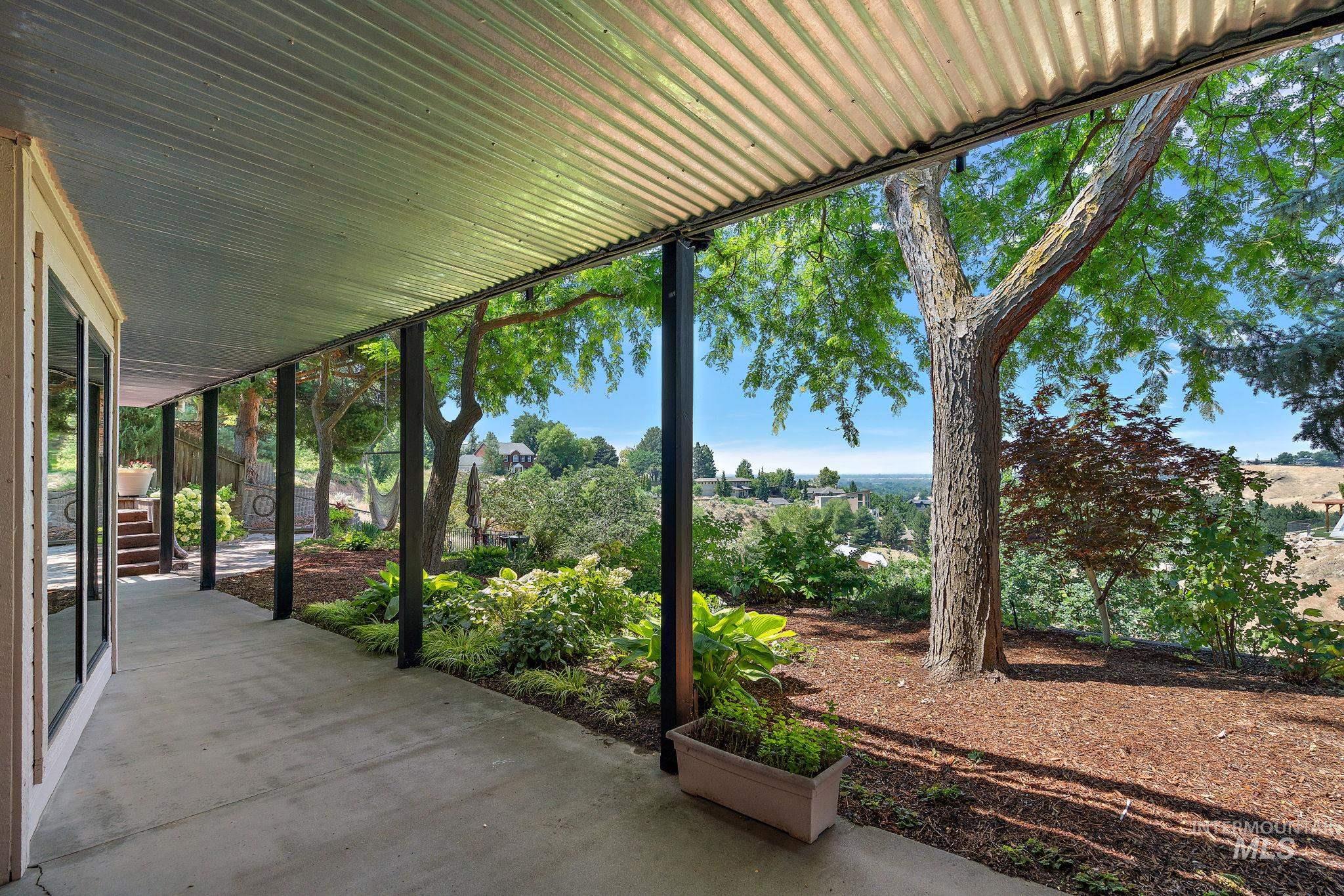 2603 N Peregrine Place