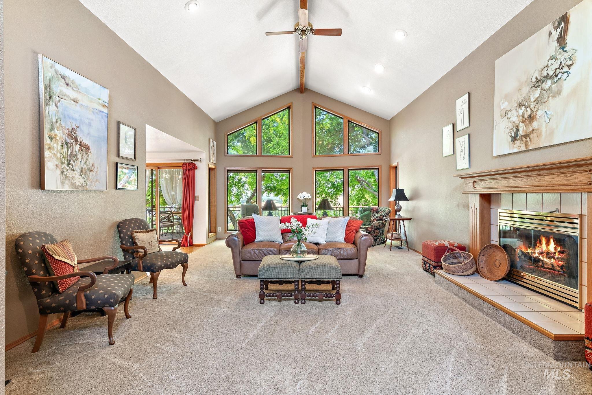 2603 N Peregrine Place