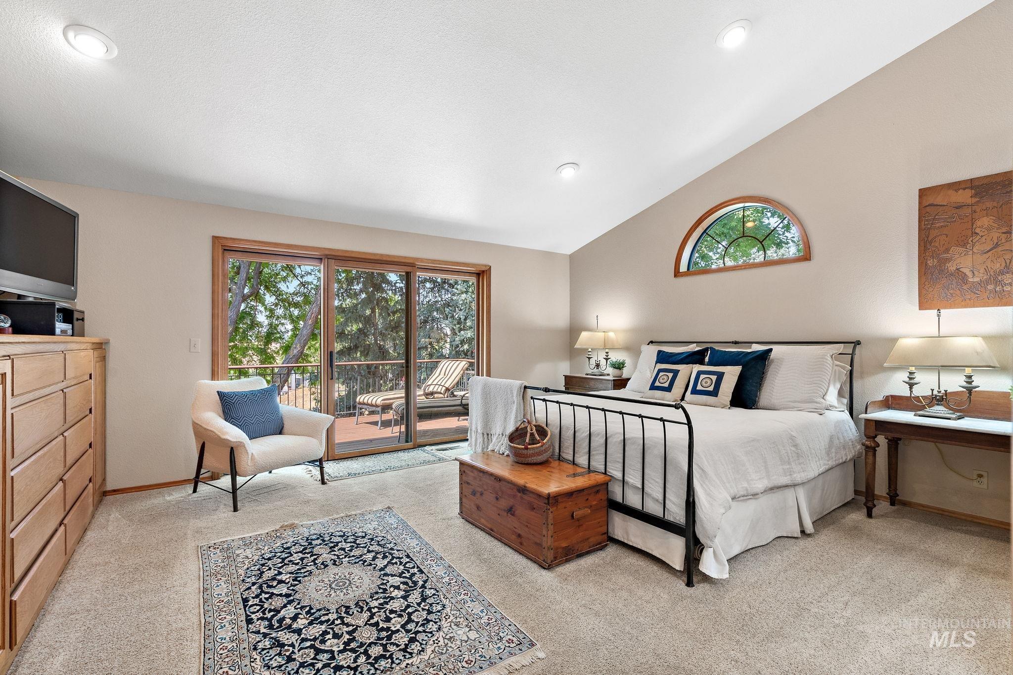 2603 N Peregrine Place