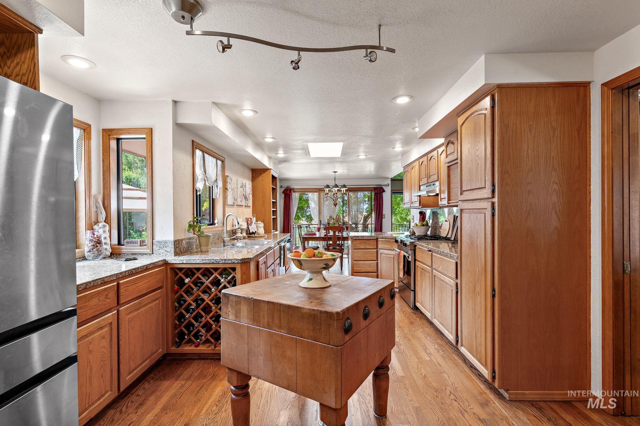 2603 N Peregrine Place