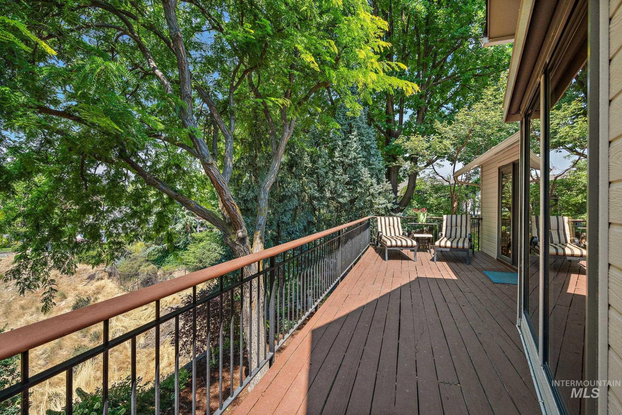 2603 N Peregrine Place