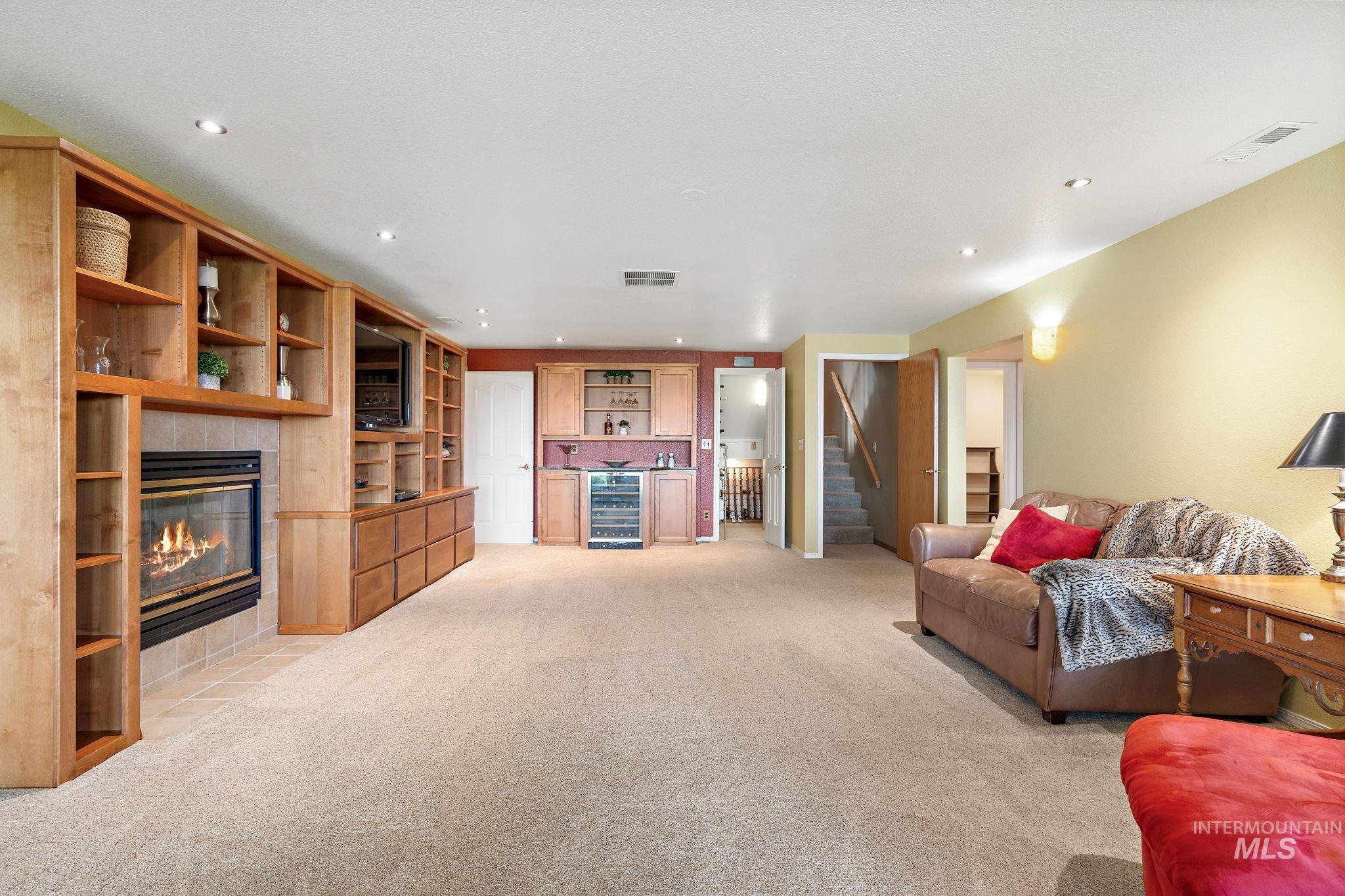 2603 N Peregrine Place