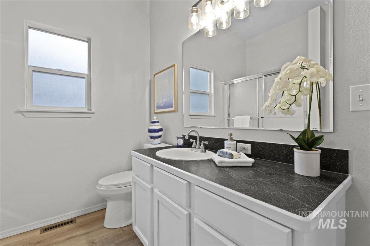 638 W White Fang St.